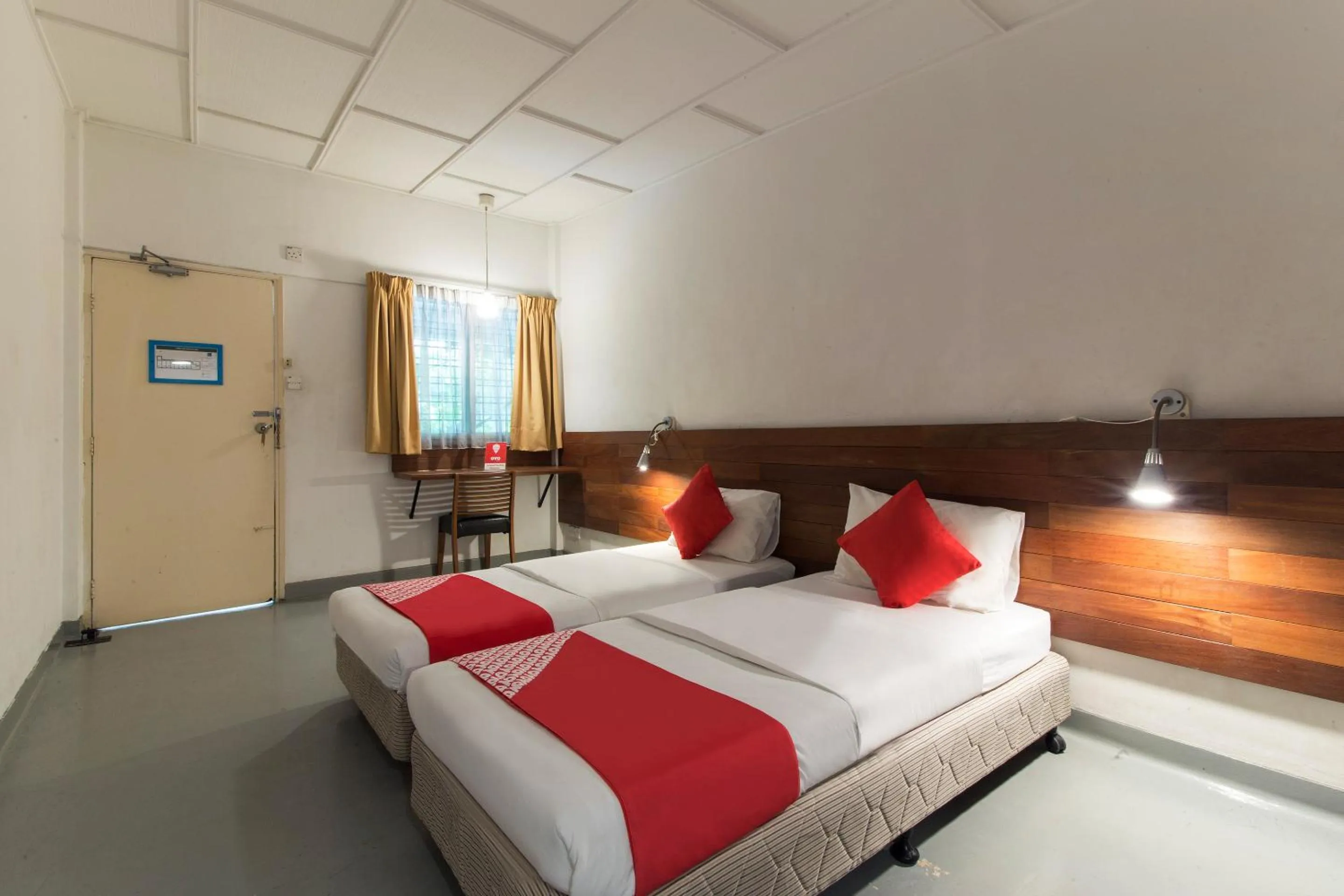 Bedroom, Bed in Lodge Paradize Hotel