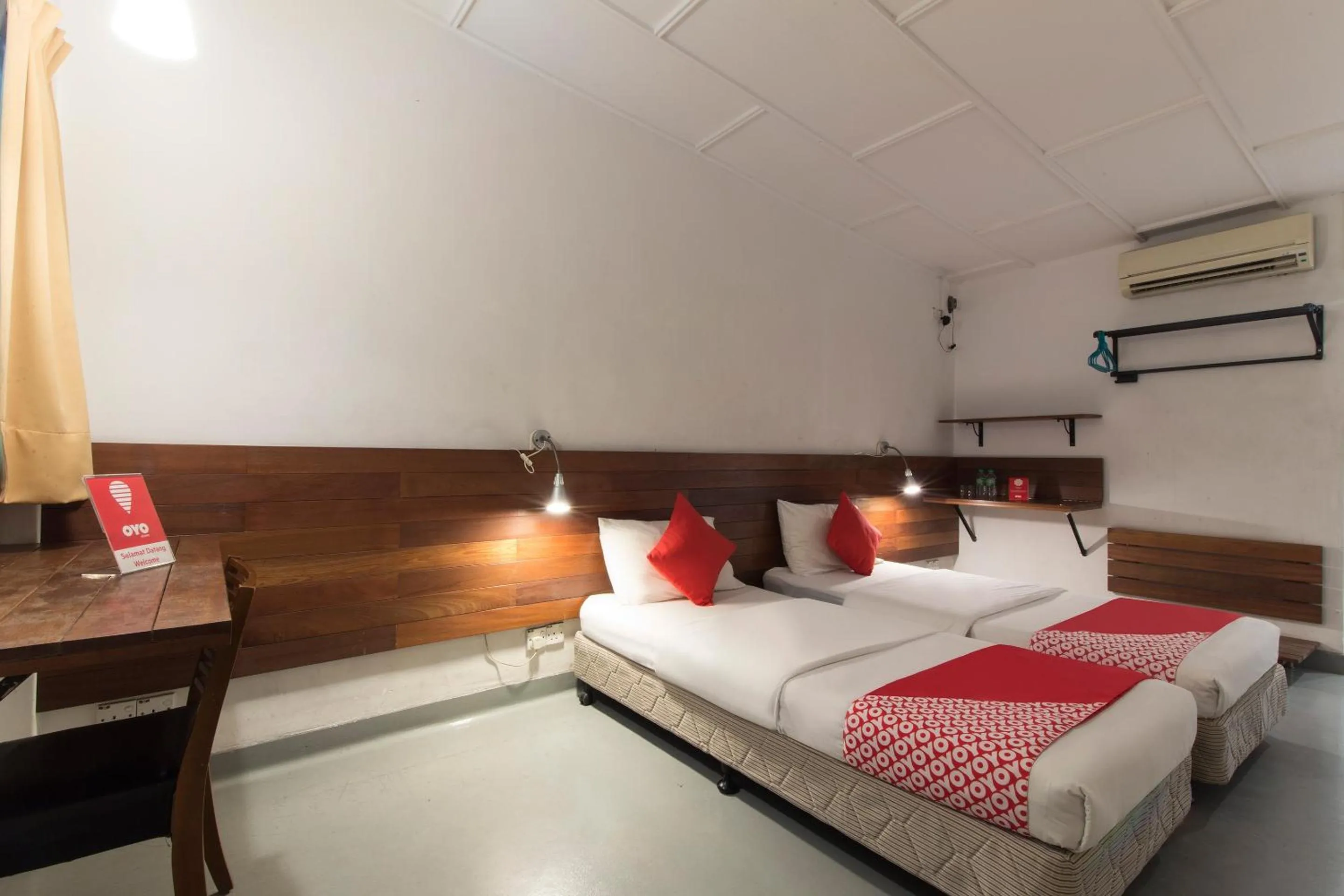 Bedroom, Bed in Lodge Paradize Hotel