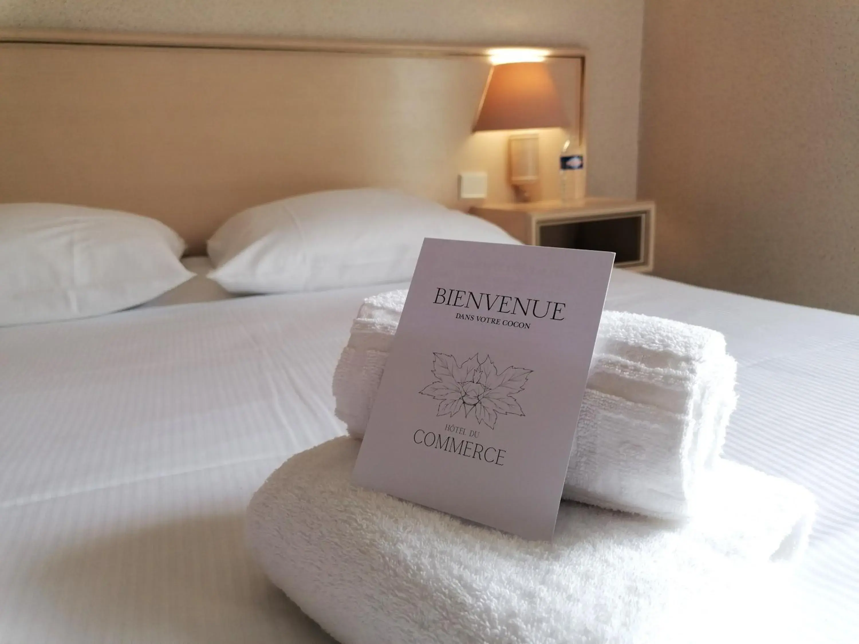 Hôtel Restaurant Bar du Commerce - KB HOTEL GROUP Hôtel Restaurant Bar du Commerce - KB HOTEL GROUP