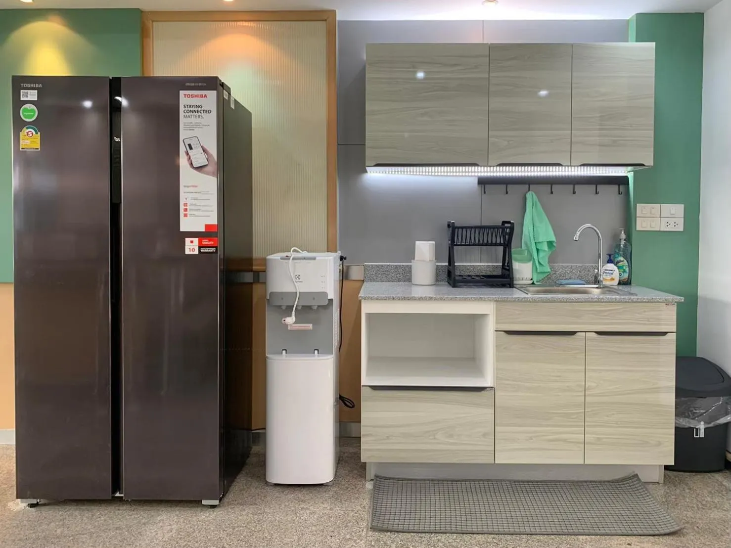 Kitchen or kitchenette in Marni BKK Hostel