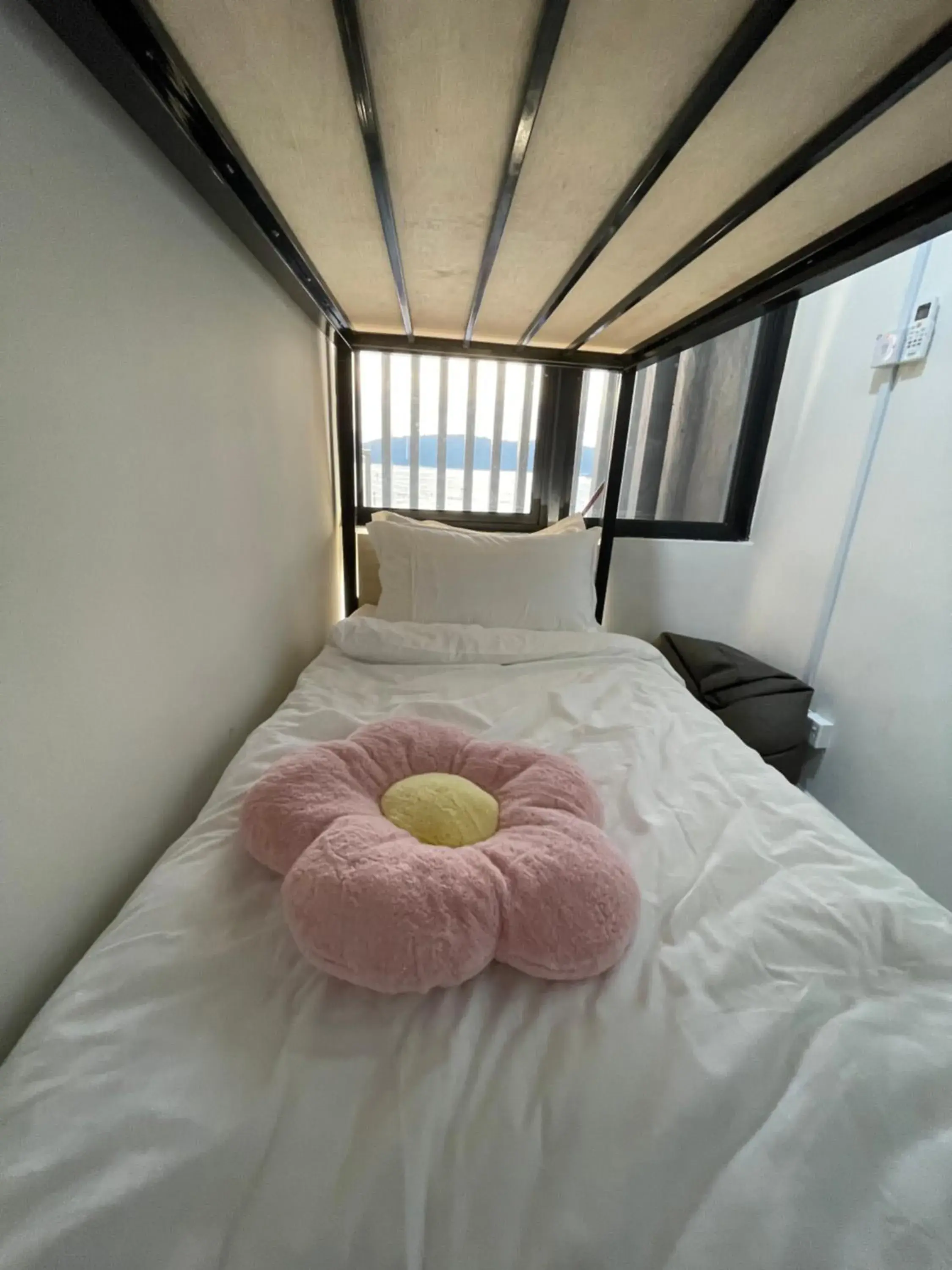 Bed in ZHI The Shore Suites Kota Kinabalu Bed in ZHI The Shore Suites Kota Kinabalu