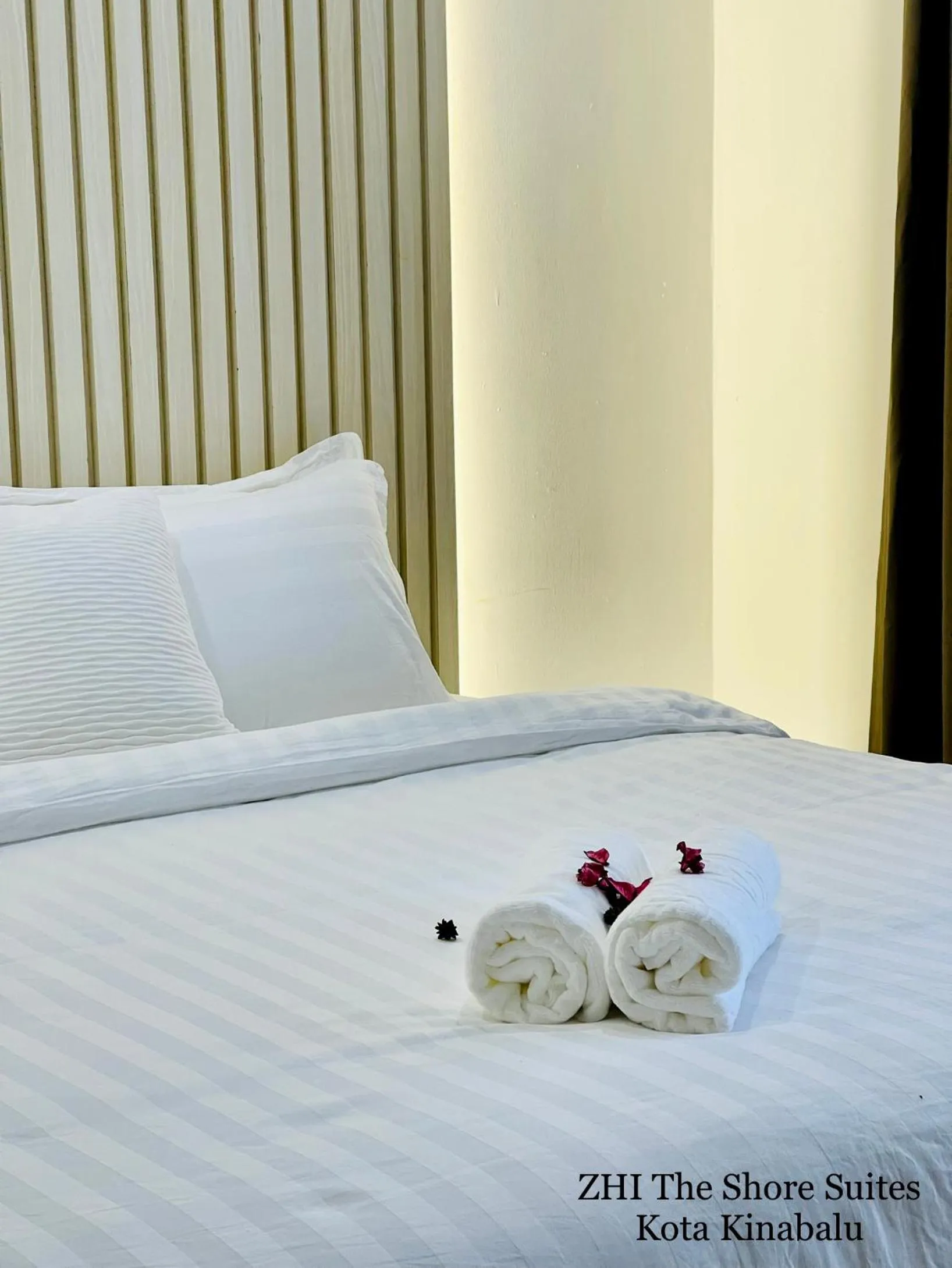 Bedroom, Bed in ZHI The Shore Suites Kota Kinabalu