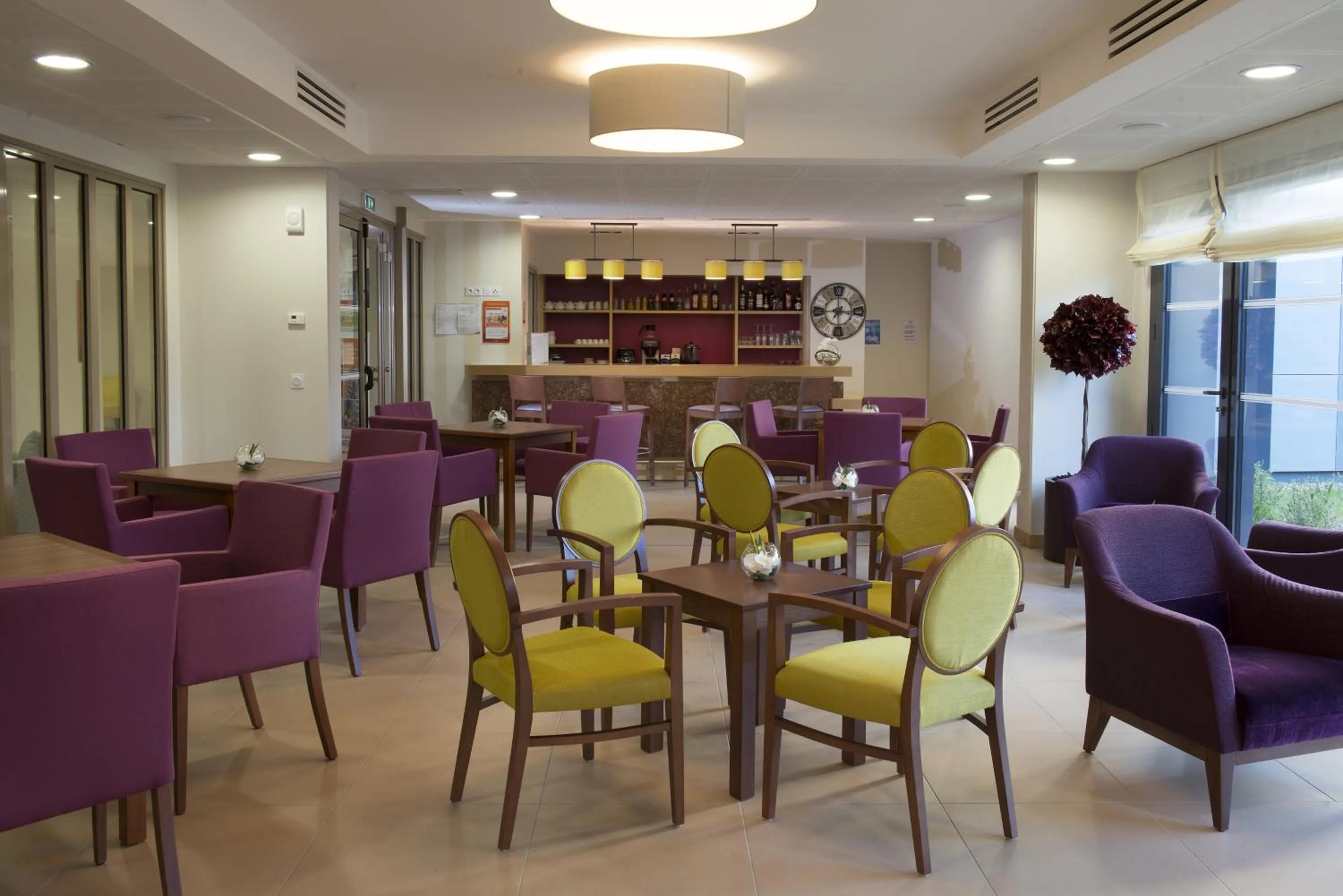 Lounge or bar in Domitys Le Château des Plans