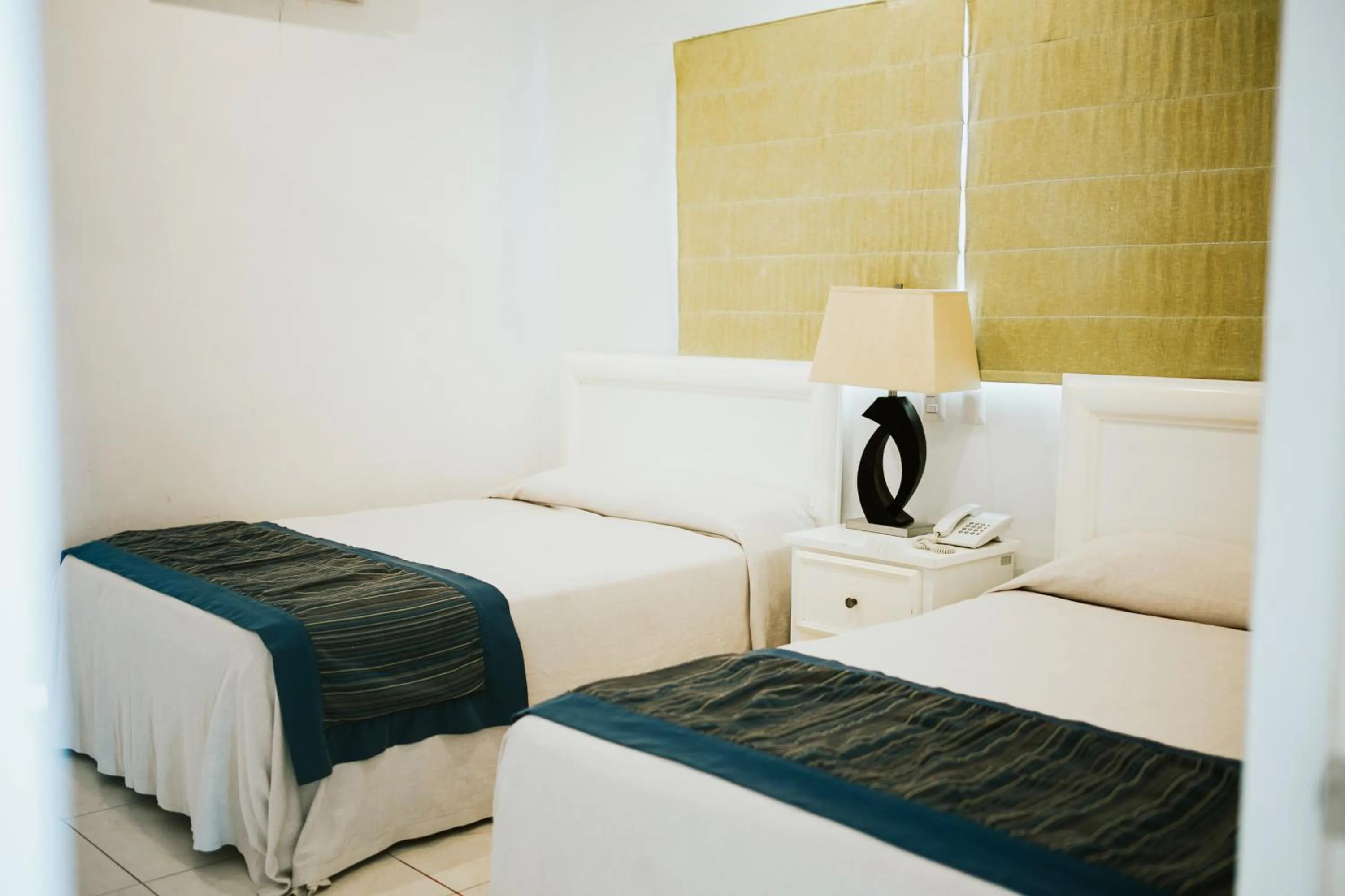 Bedroom, Bed in Diamond Bay