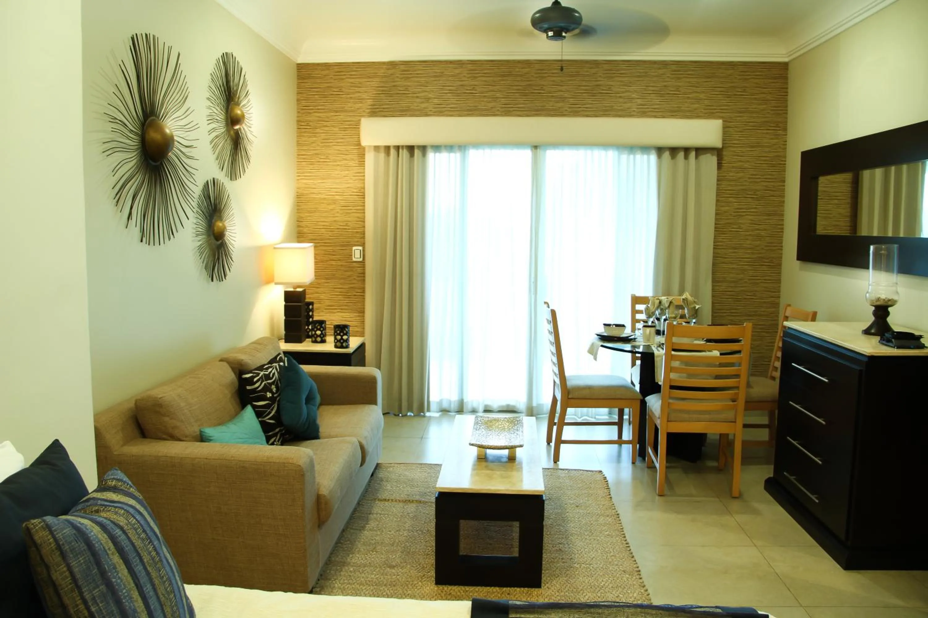 Living room in Diamond Bay