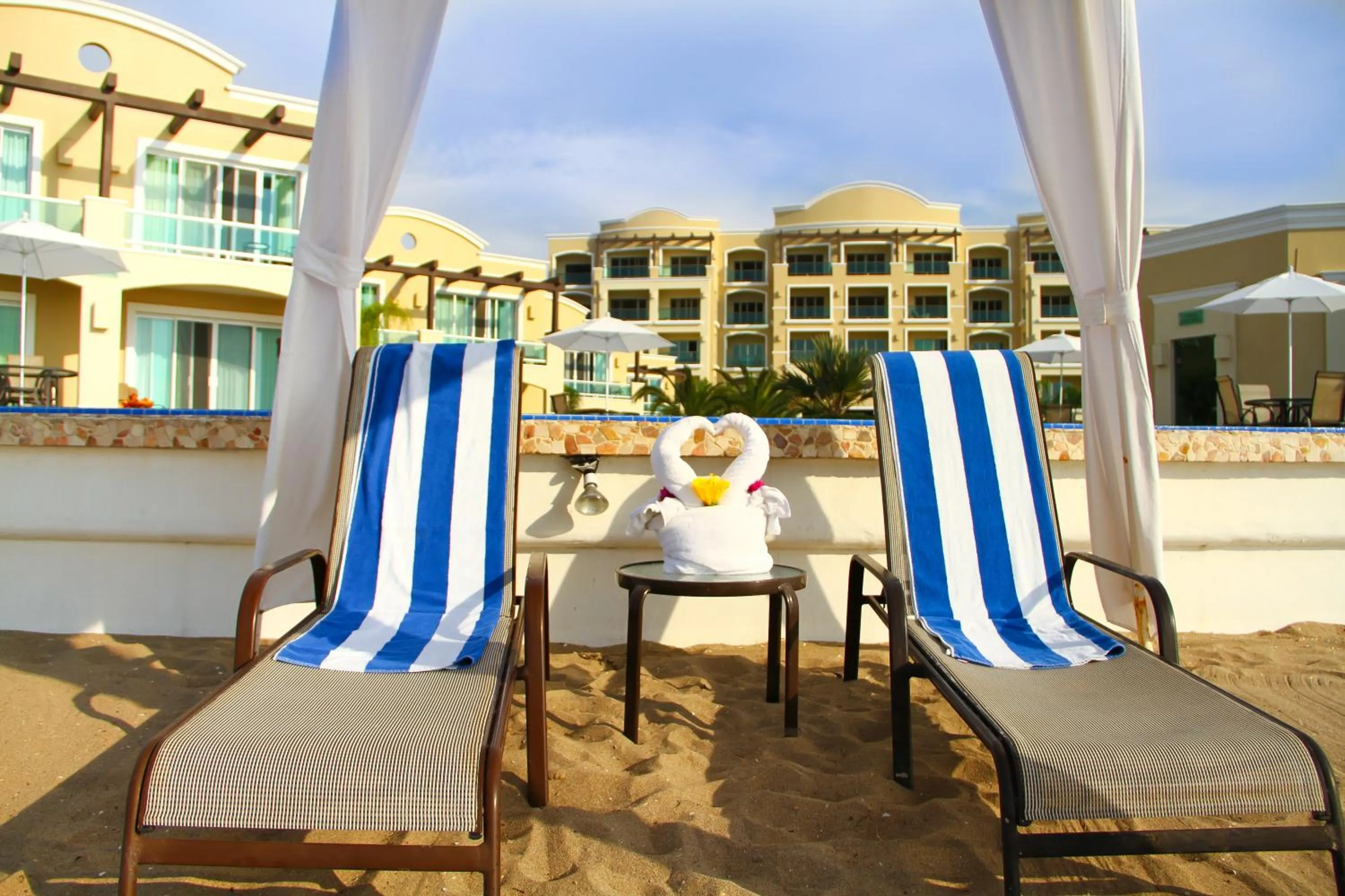 Decorative detail in Diamond Bay