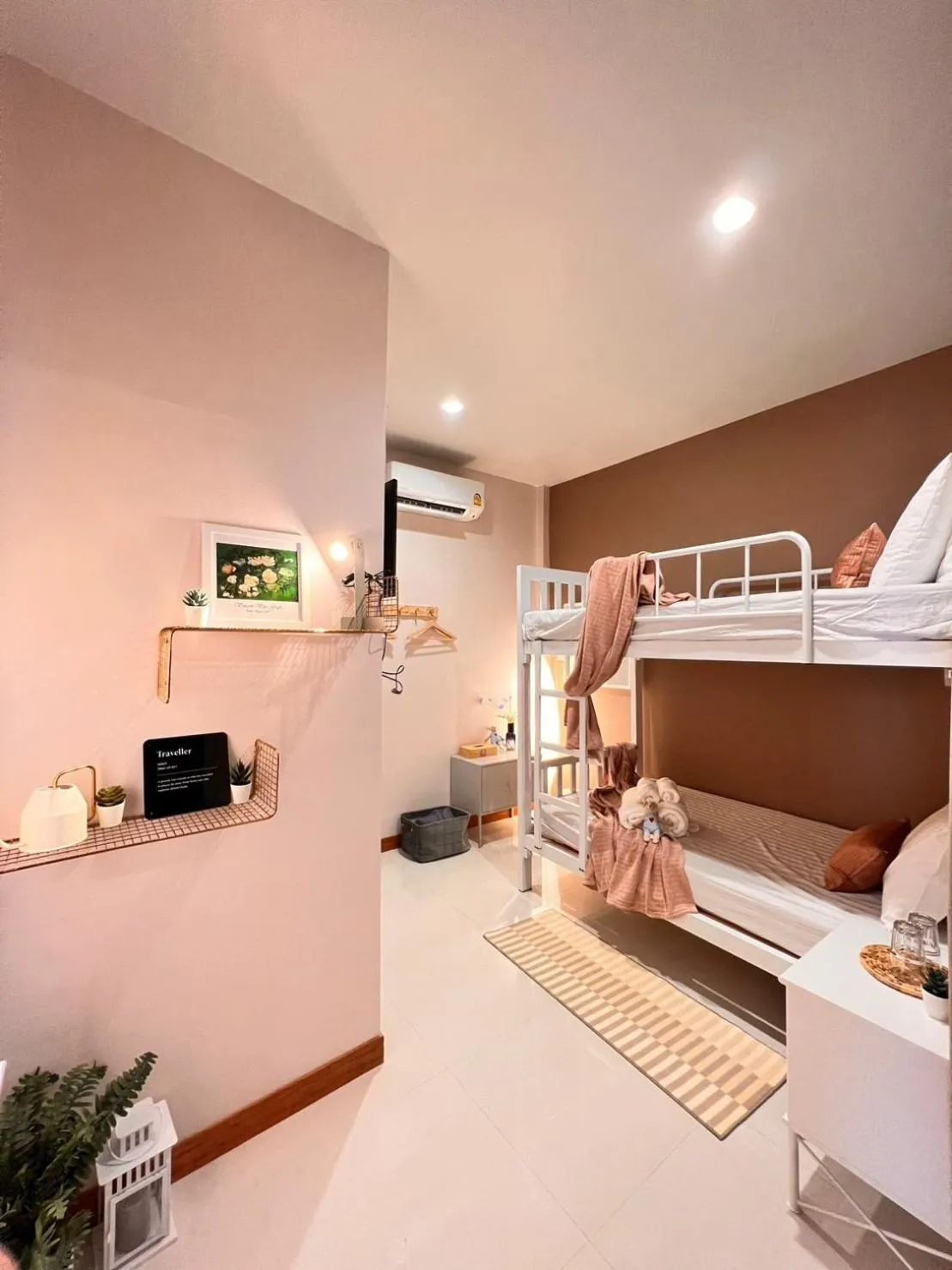 Por poshtel Kanchanaburi