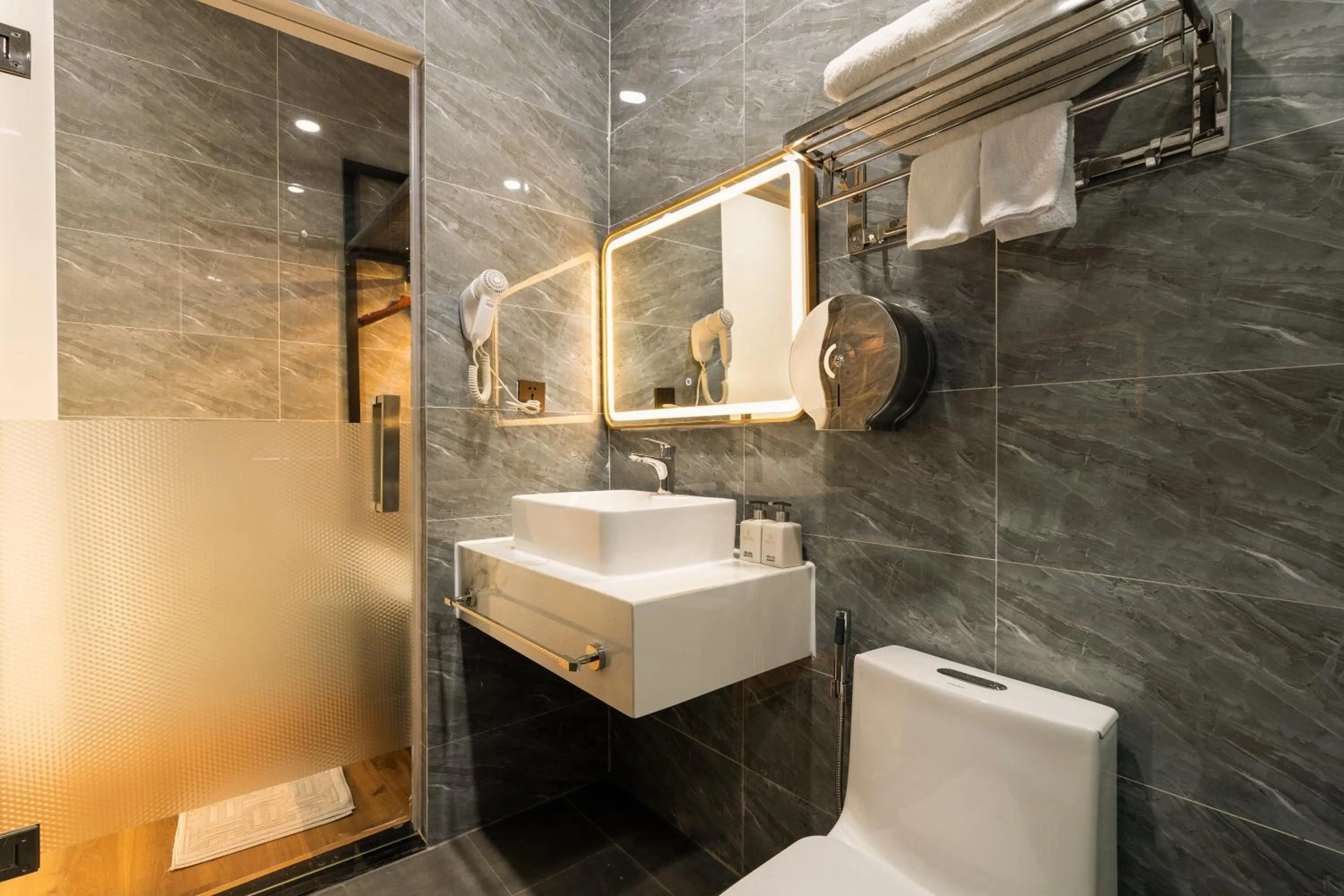 Toilet in MICASA HOTEL