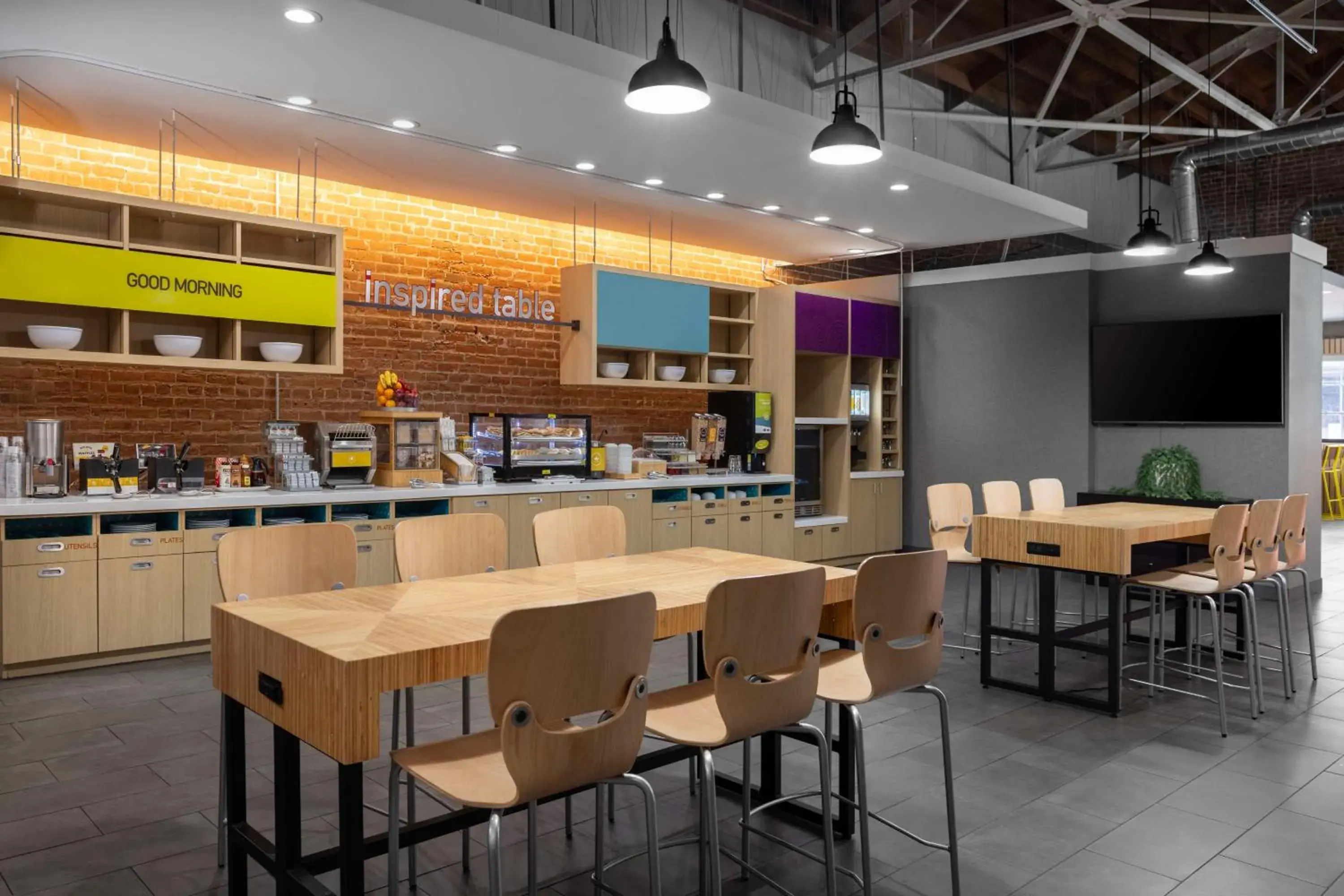 Restaurant/places to eat in Home2 Suites By Hilton Phoenix Downtown Restaurant/places to eat in Home2 Suites By Hilton Phoenix Downtown