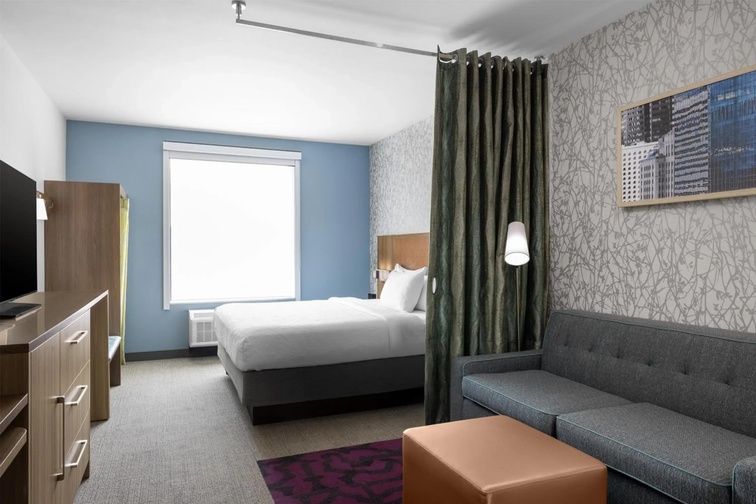 Living room, Bed in Home2 Suites By Hilton Phoenix Downtown Living room, Bed in Home2 Suites By Hilton Phoenix Downtown