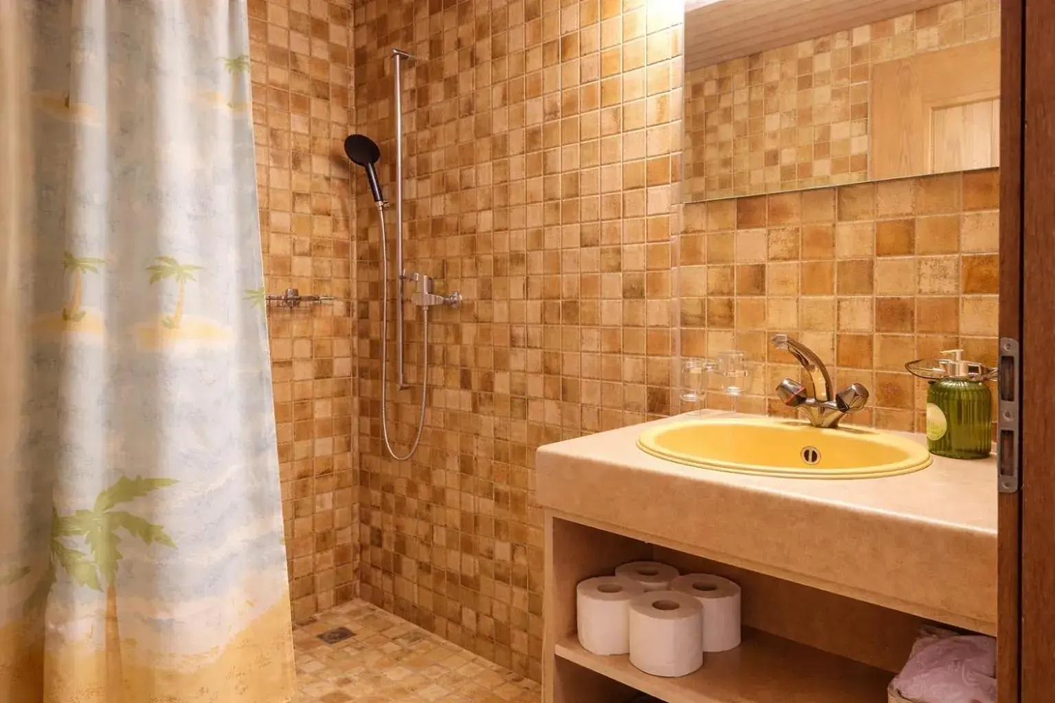 Double Room - single occupancy in Hotel guter Hirte Double Room - single occupancy in Hotel guter Hirte
