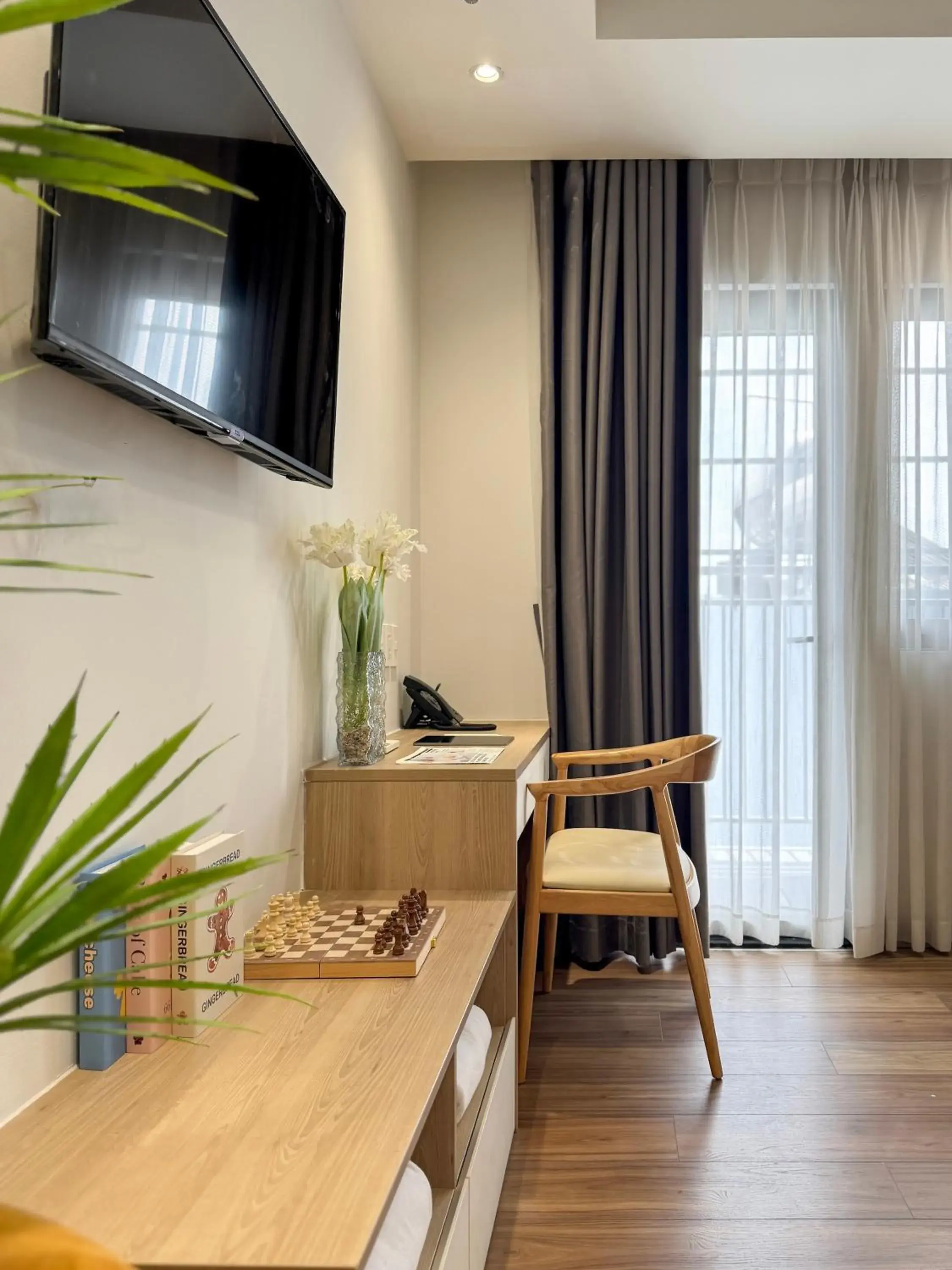 TV and multimedia in Cityhouse - LightHouse SG TV and multimedia in Cityhouse - LightHouse SG