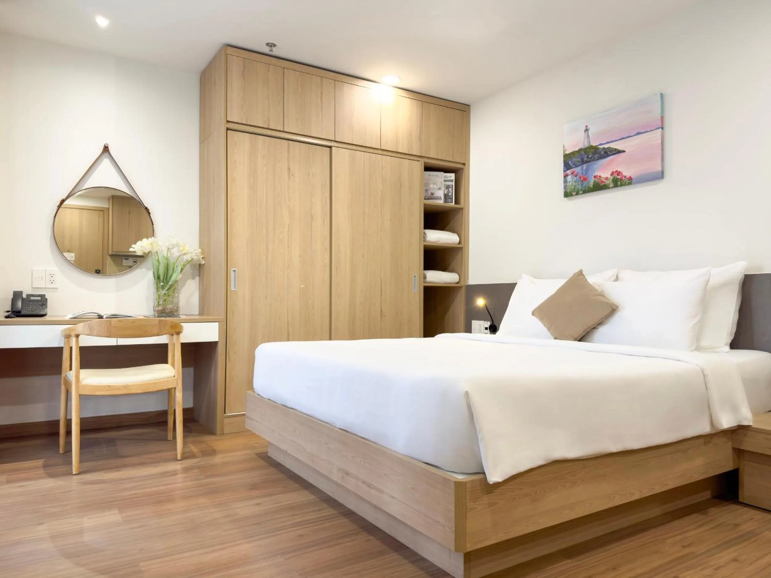 hair dresser, Bed in Cityhouse - LightHouse SG