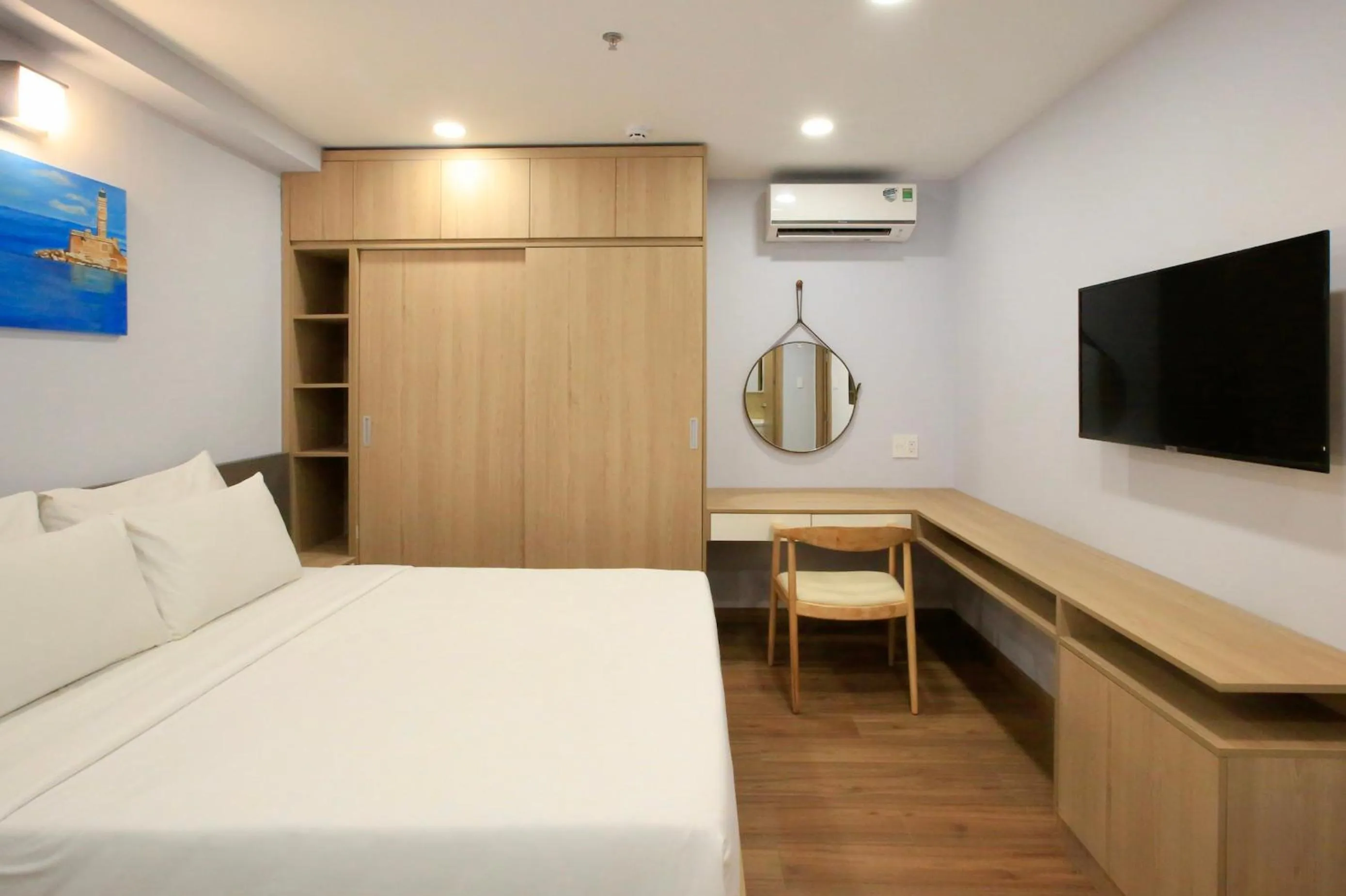 air conditioner, Bed in Cityhouse - LightHouse SG