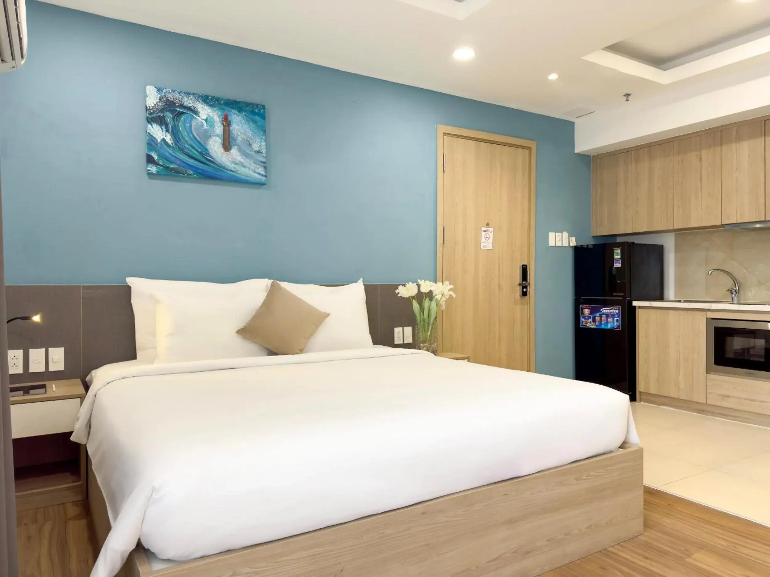 Photo of the whole room, Bed in Cityhouse - LightHouse SG Photo of the whole room, Bed in Cityhouse - LightHouse SG