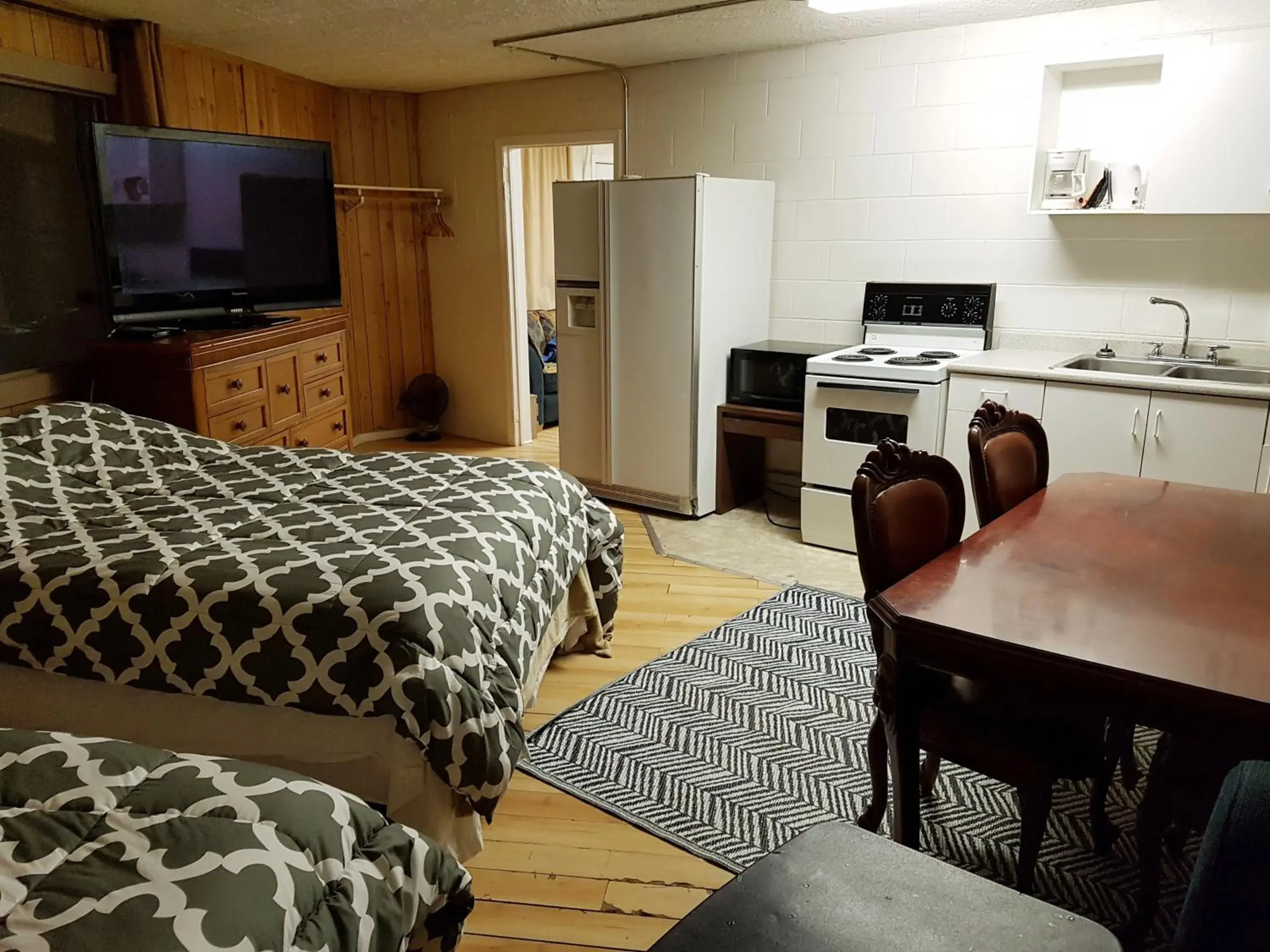 Family Double Room in Caravan Motel Family Double Room in Caravan Motel