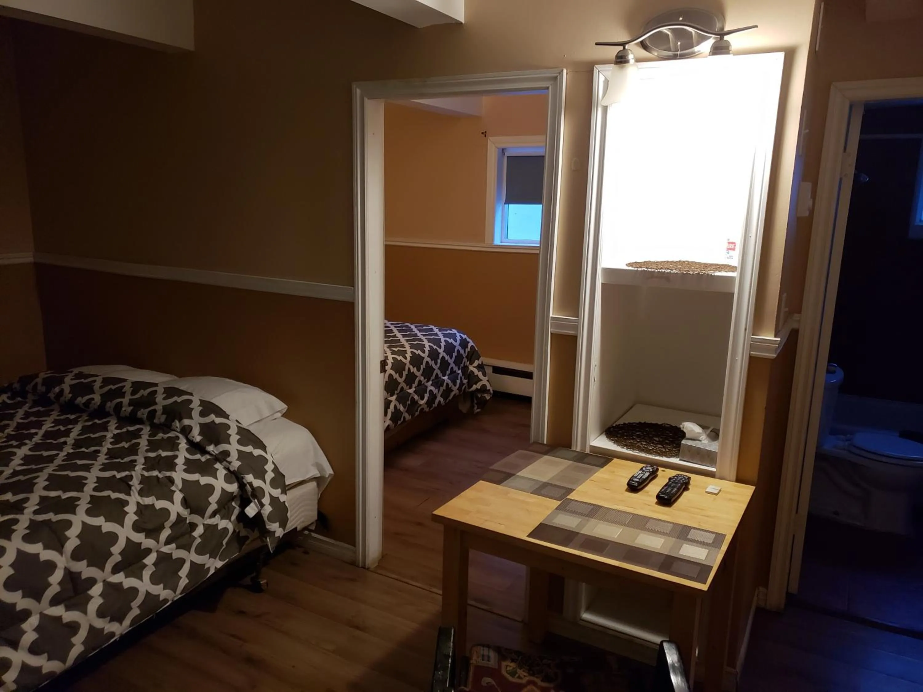 Bed in Caravan Motel