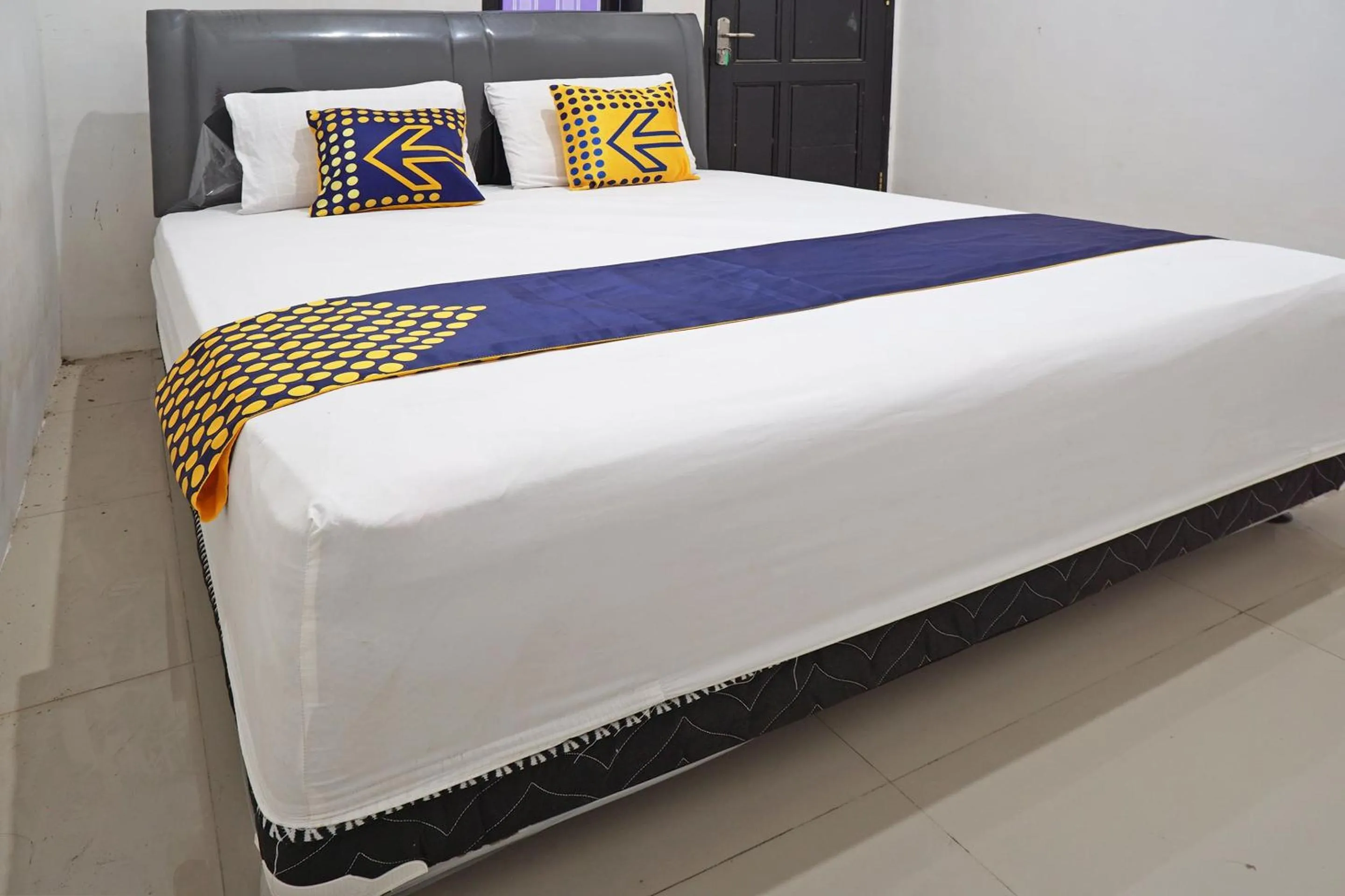 Bedroom, Bed in Hotel O Kost Putih Syariah