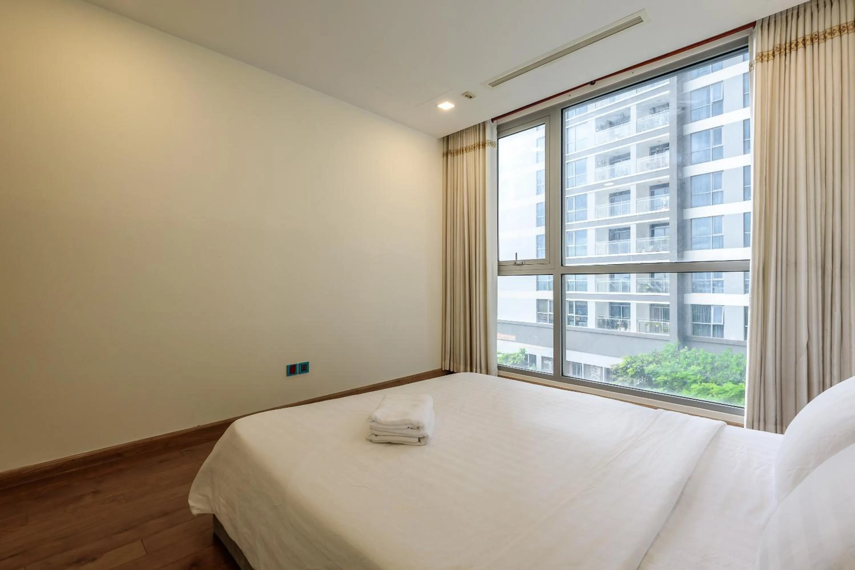Bed in LANDMARK 81 CONDOTEL CBD in HCMC