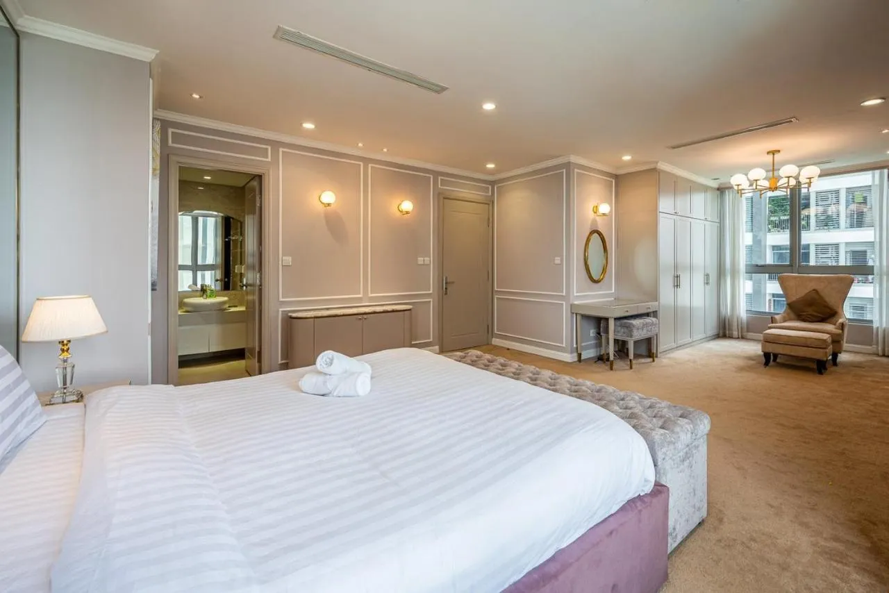 View (from property/room), Bed in LANDMARK 81 CONDOTEL CBD in HCMC