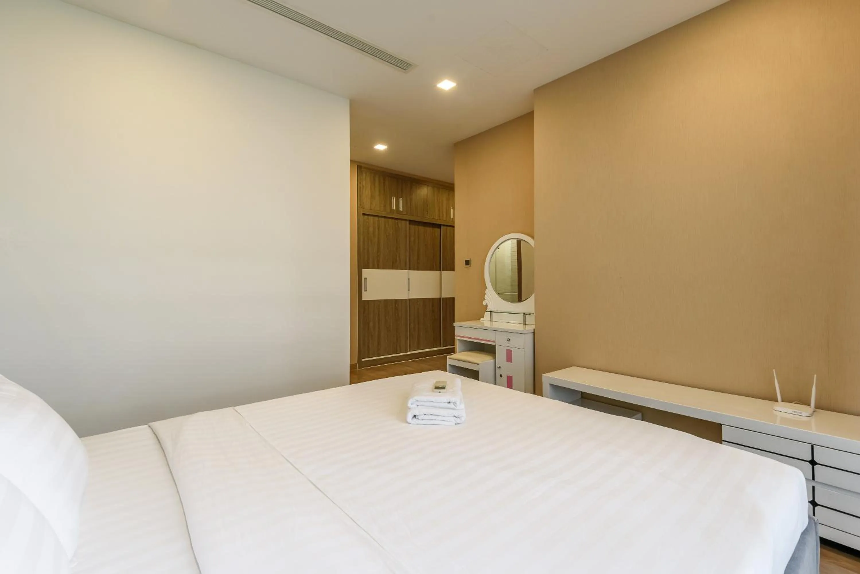 Bed in LANDMARK 81 CONDOTEL CBD in HCMC