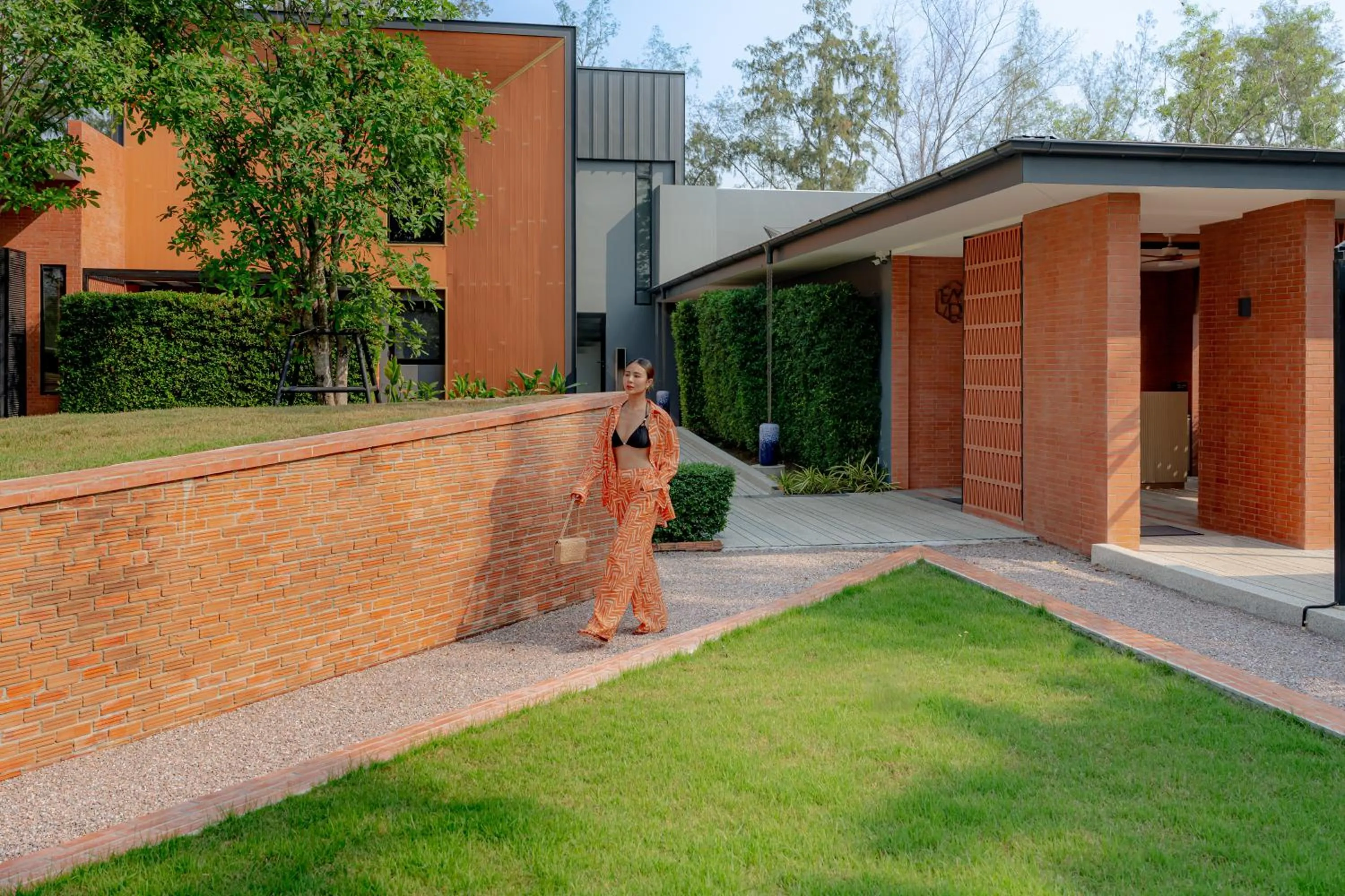 Property building in Emmarin Villa