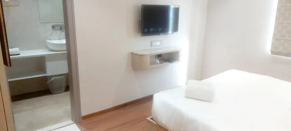 Bed in Buddha Stays Bed in Buddha Stays