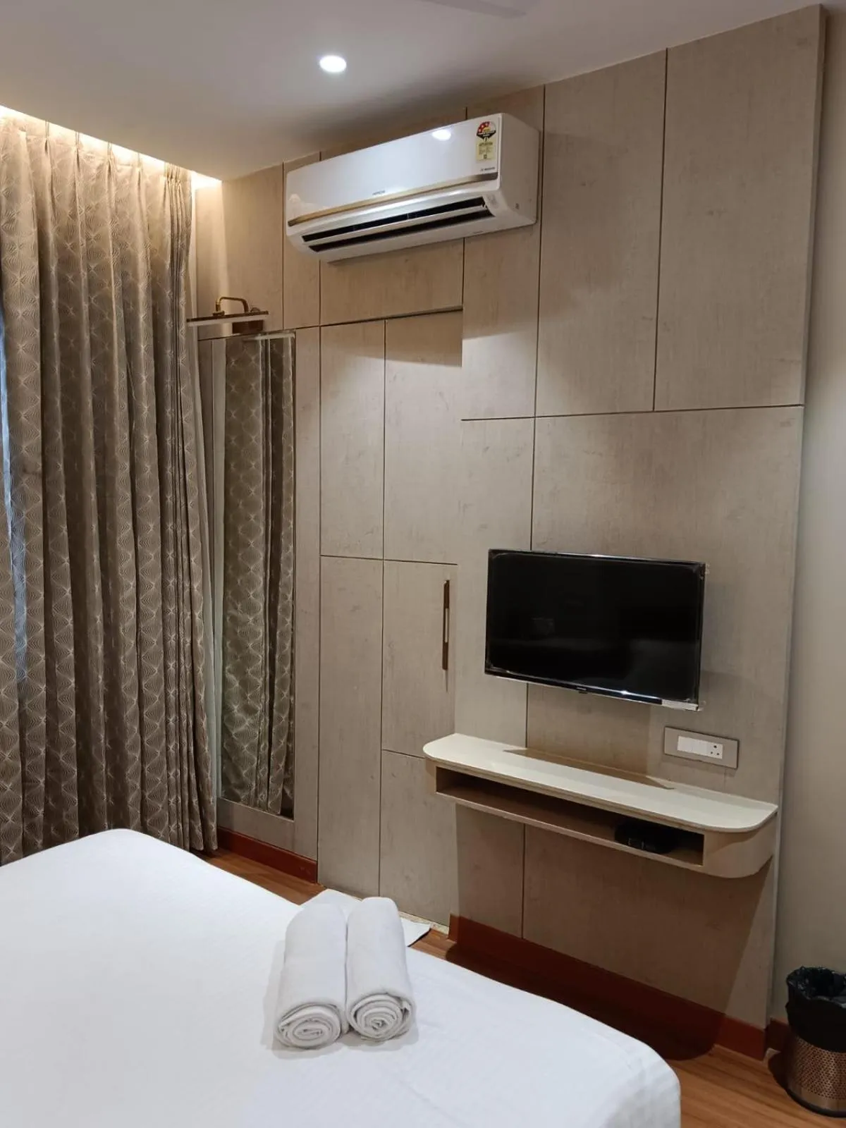 TV and multimedia in Buddha Stays