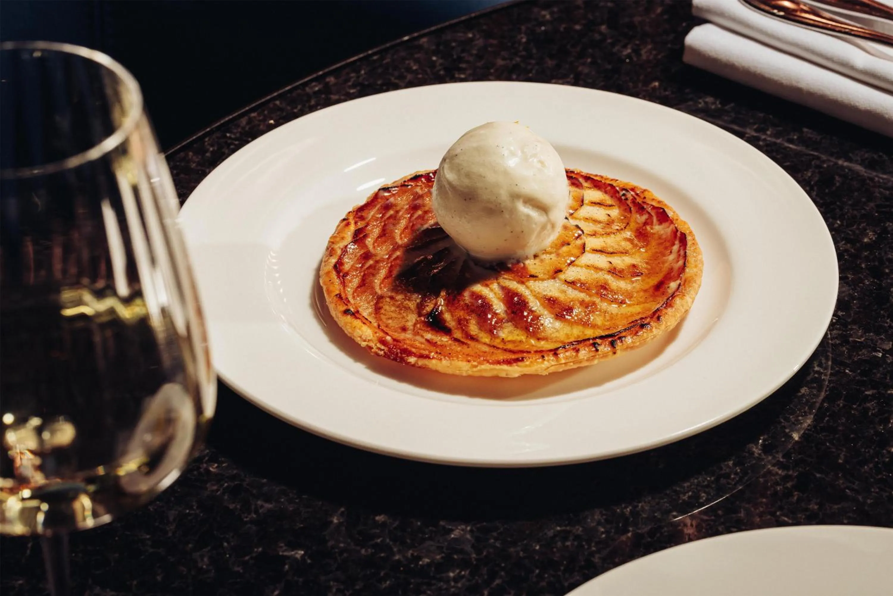 Food and drinks in art'otel London Hoxton