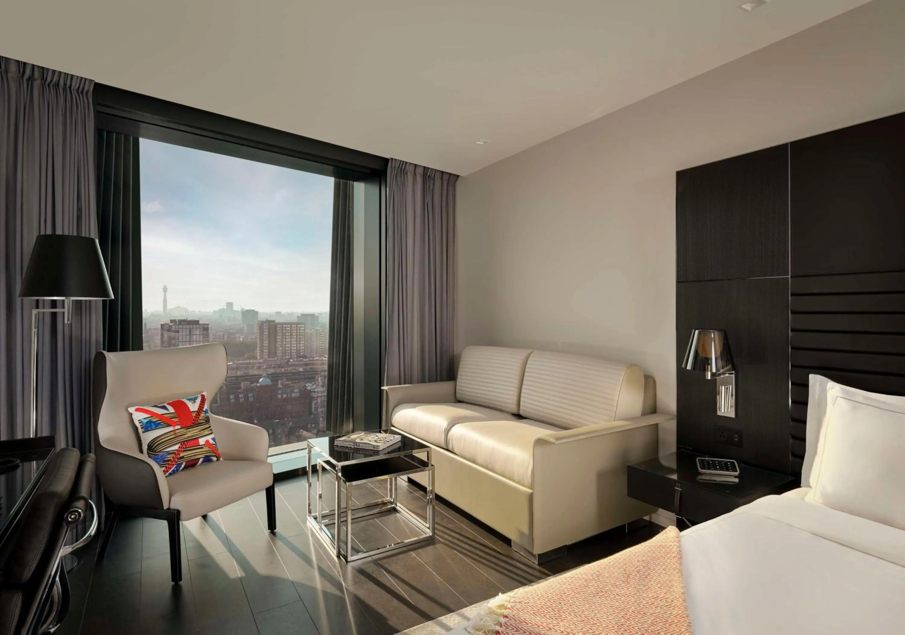 Photo of the whole room in art'otel London Hoxton