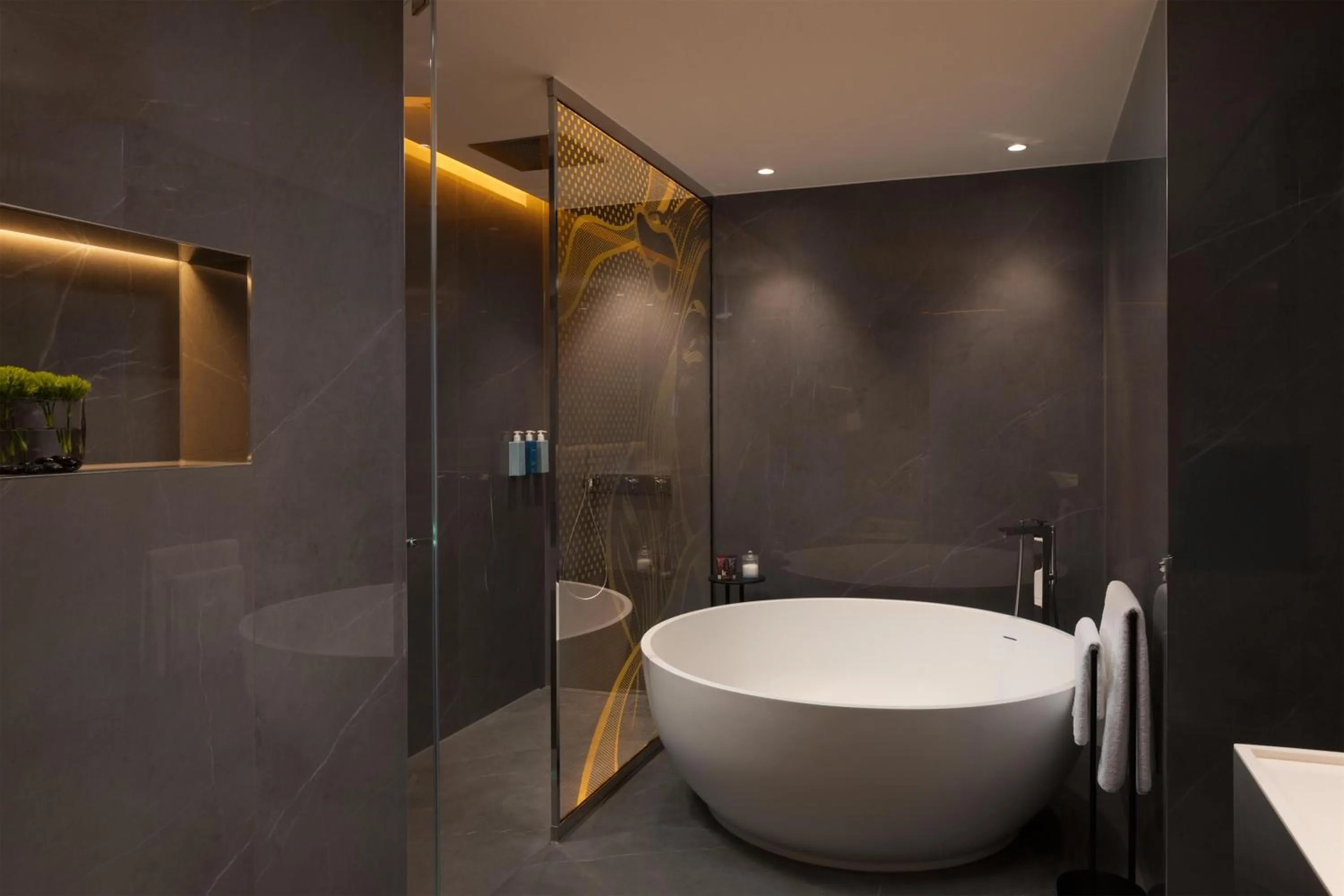 Bathroom in art'otel London Hoxton