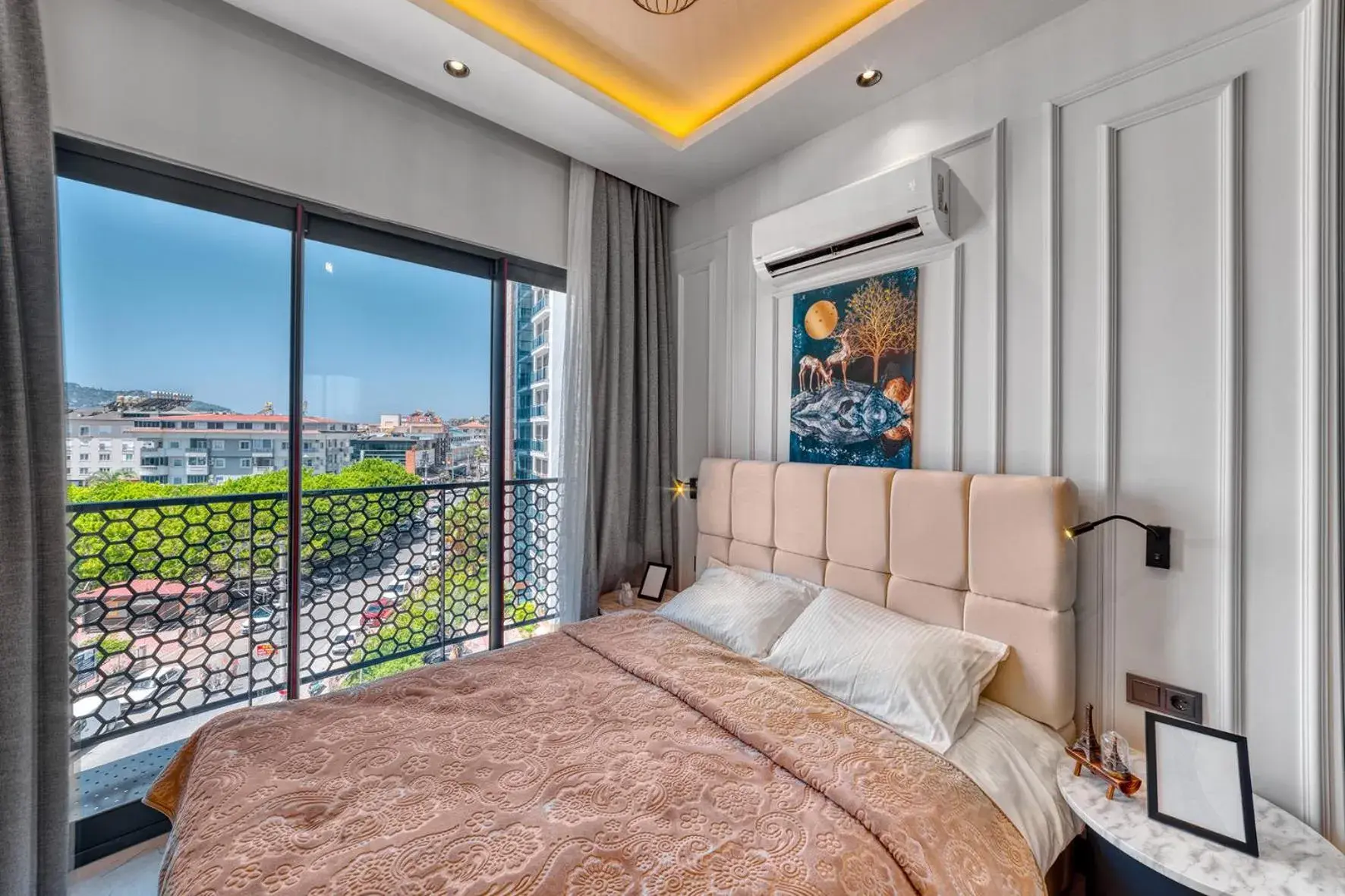 Bed in Prime Suite Bed in Prime Suite