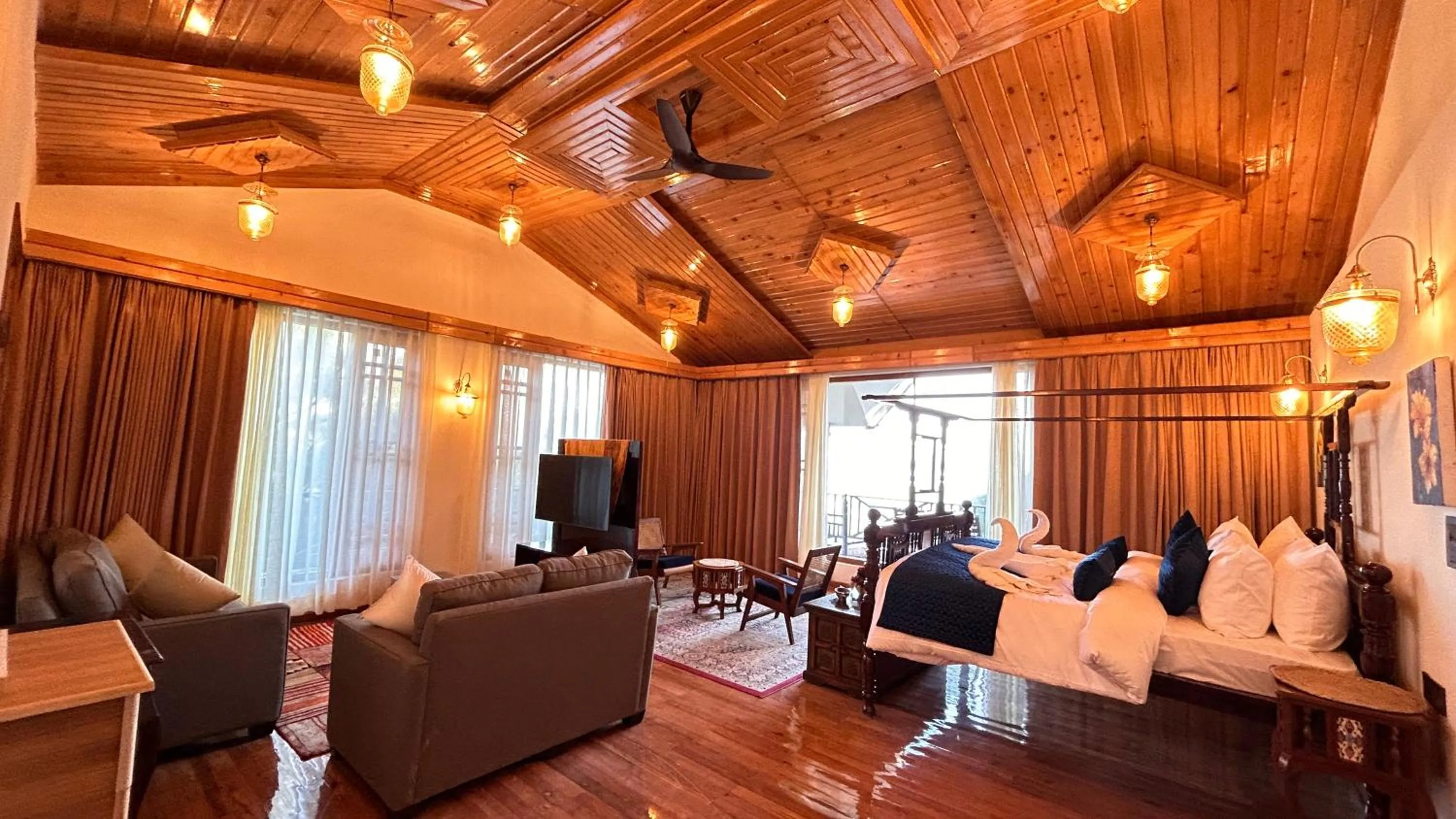 Bedroom in Chillaru Spa & Resort