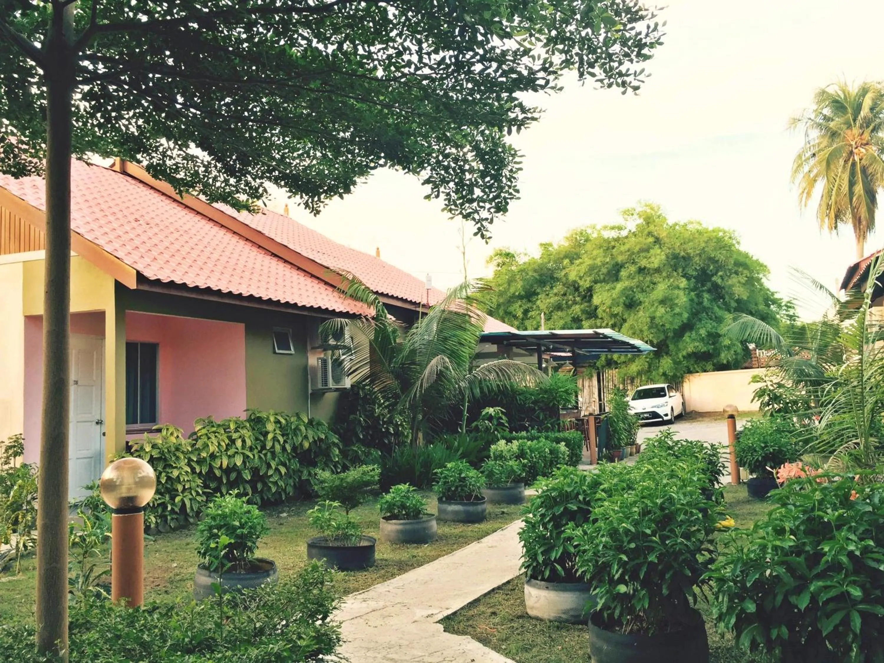 Property building in Chenang Inn