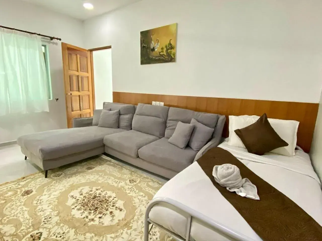 Living room, Bed in Chenang Inn Living room, Bed in Chenang Inn