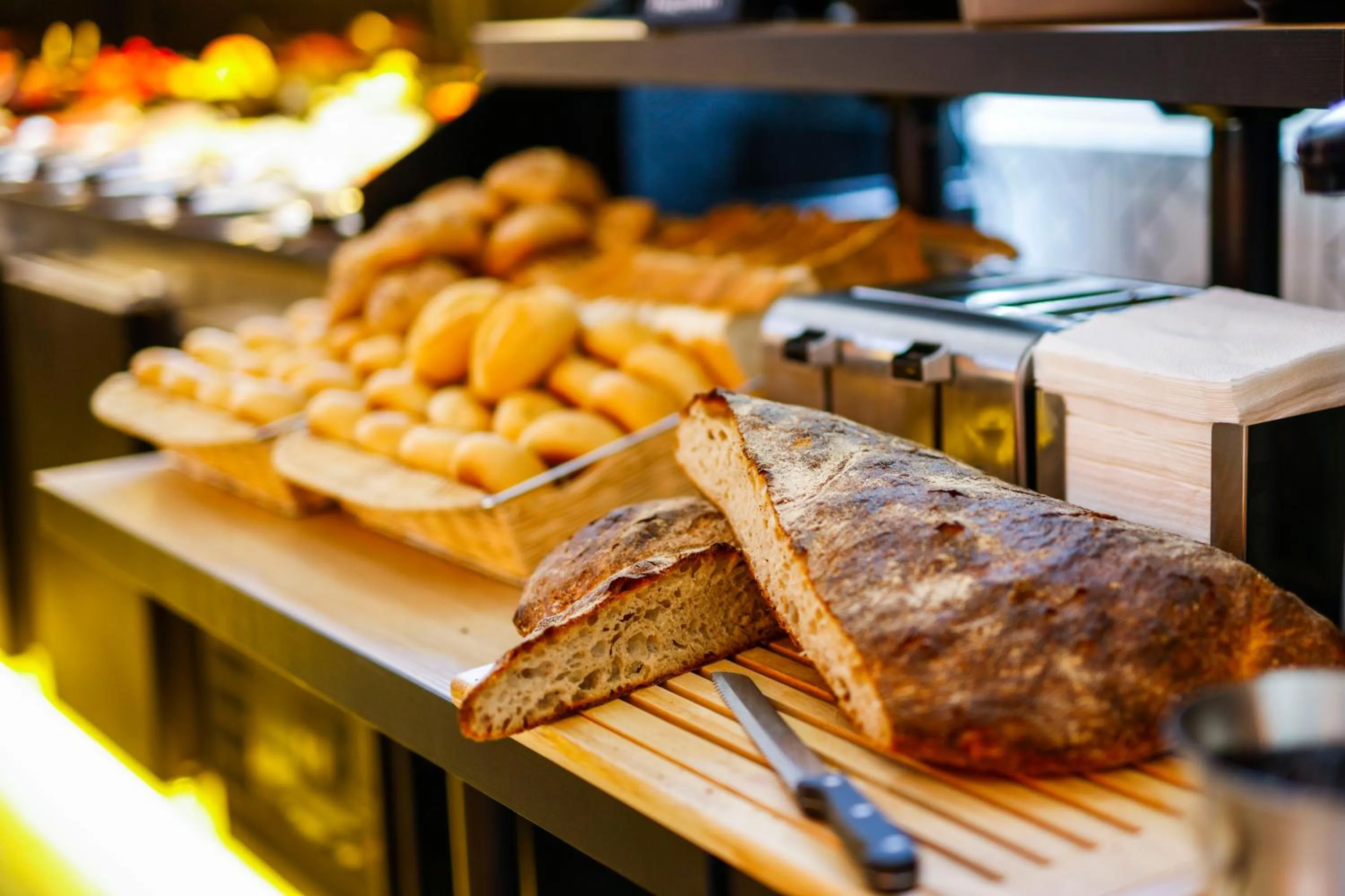 Restaurant/places to eat in Sleephotels Cosmos