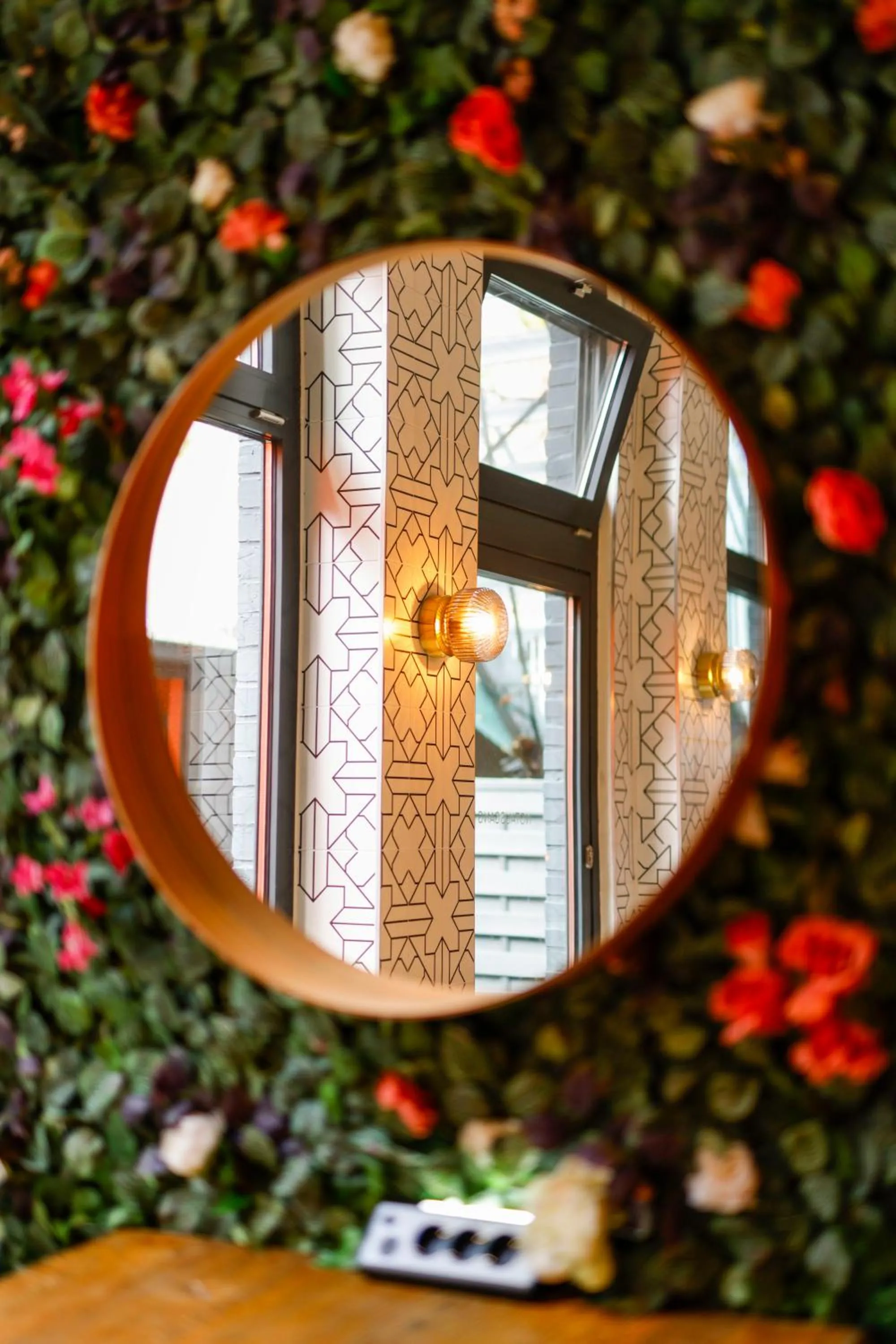 Restaurant/places to eat in Sleephotels Cosmos