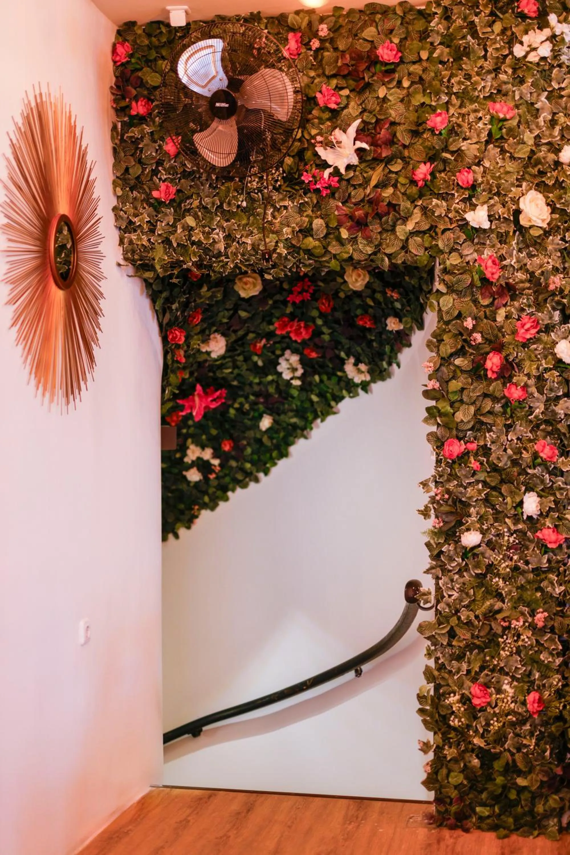 Restaurant/places to eat in Sleephotels Cosmos