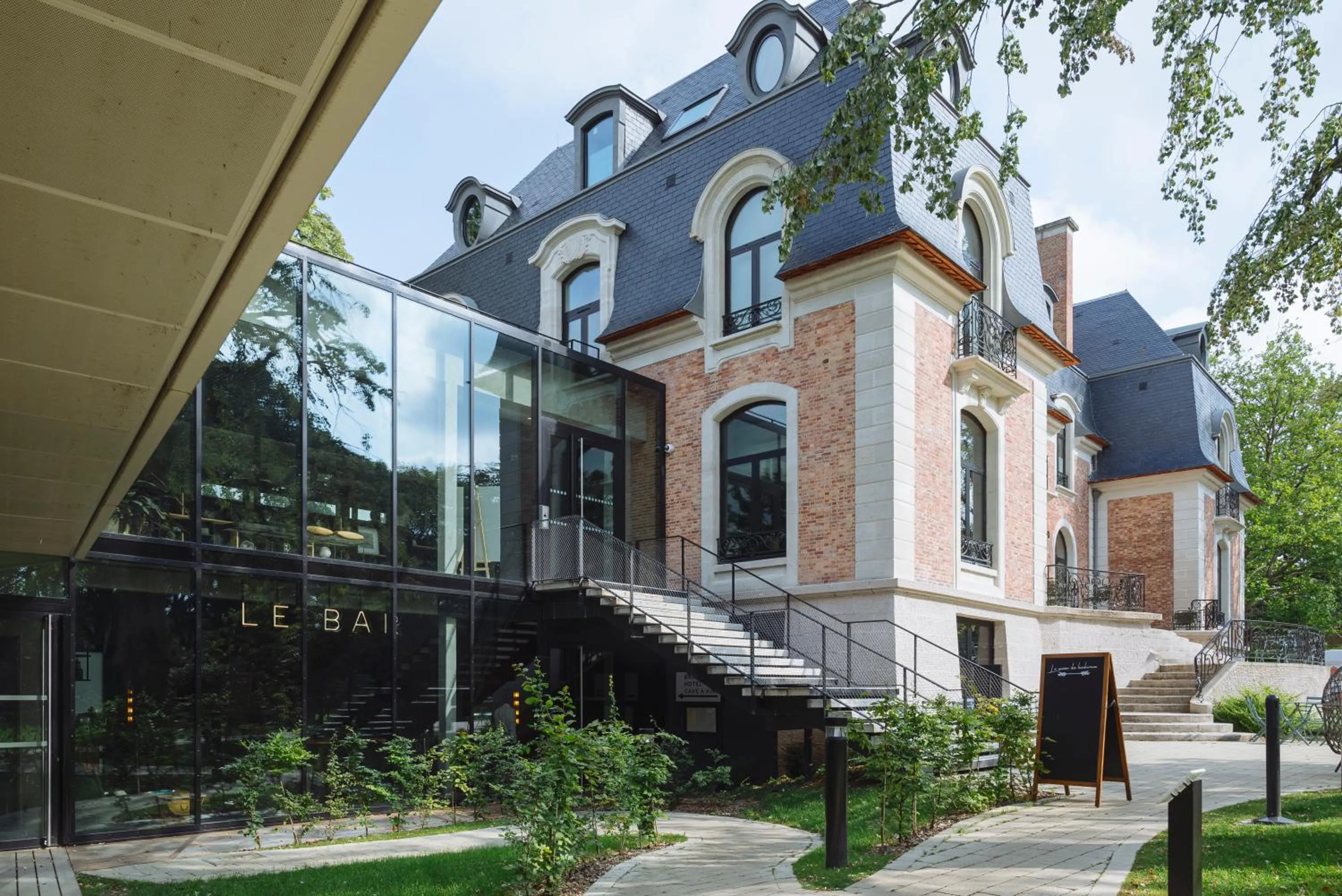 Bienheureux Hôtel & Restaurant