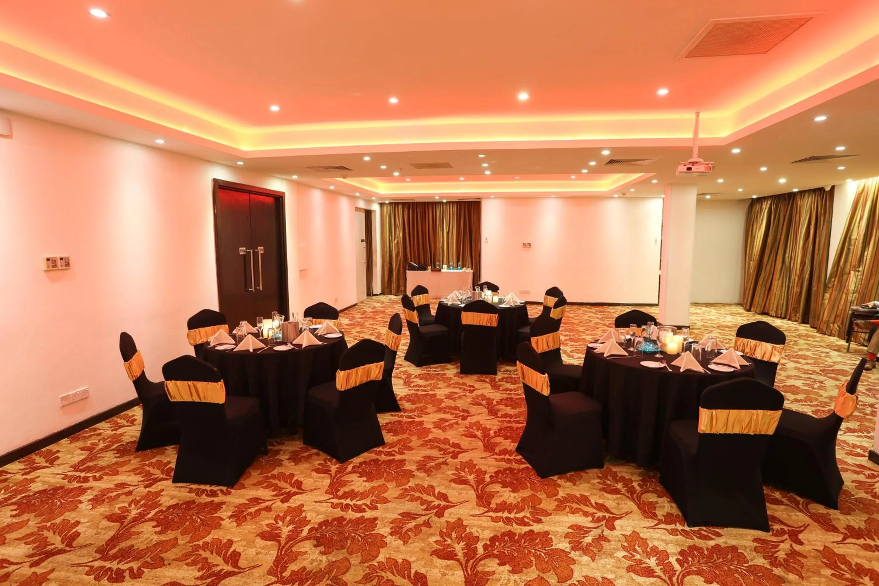 Banquet/Function facilities in Best Western Elyon Colombo
