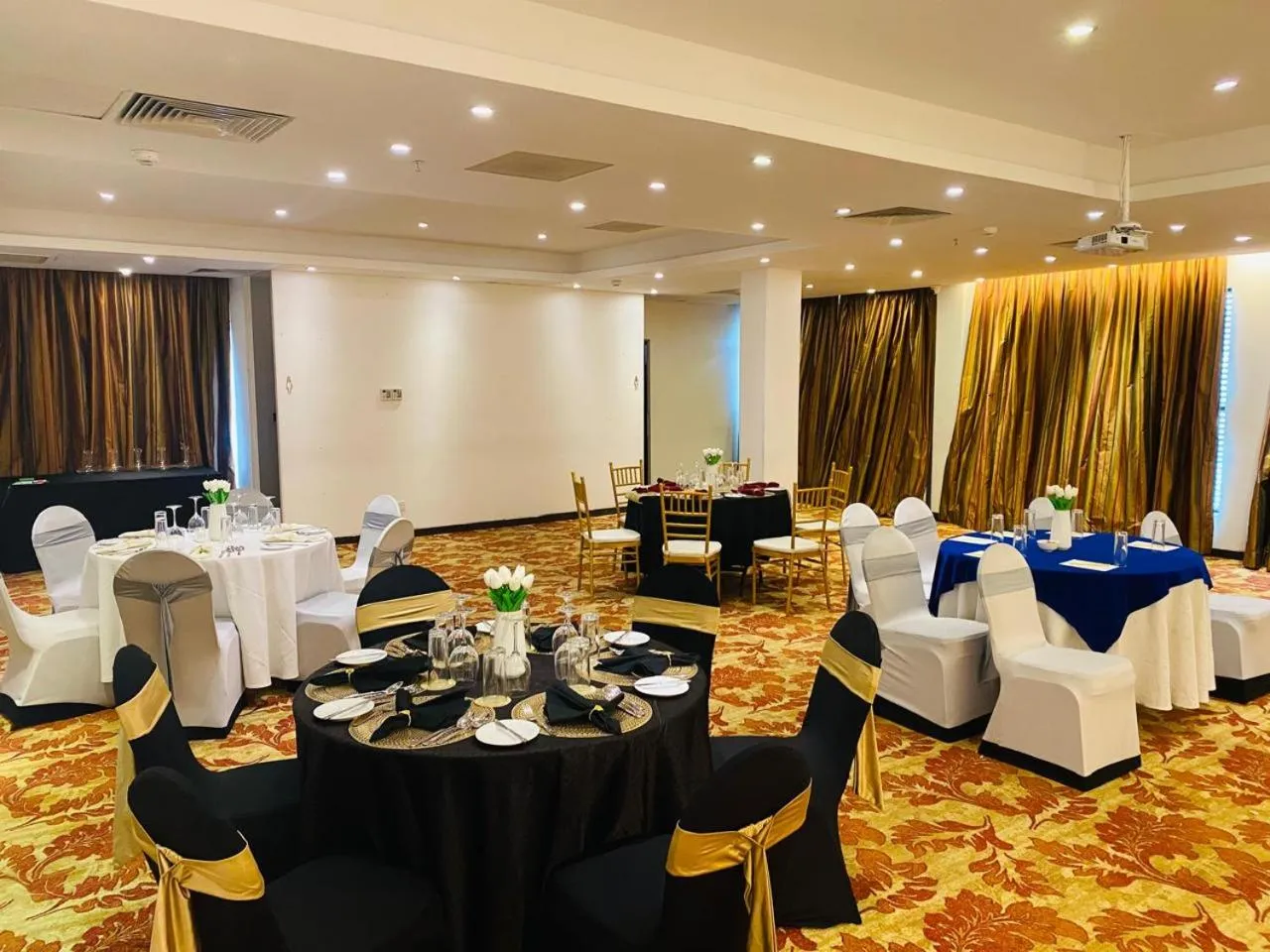 Banquet/Function facilities in Best Western Elyon Colombo