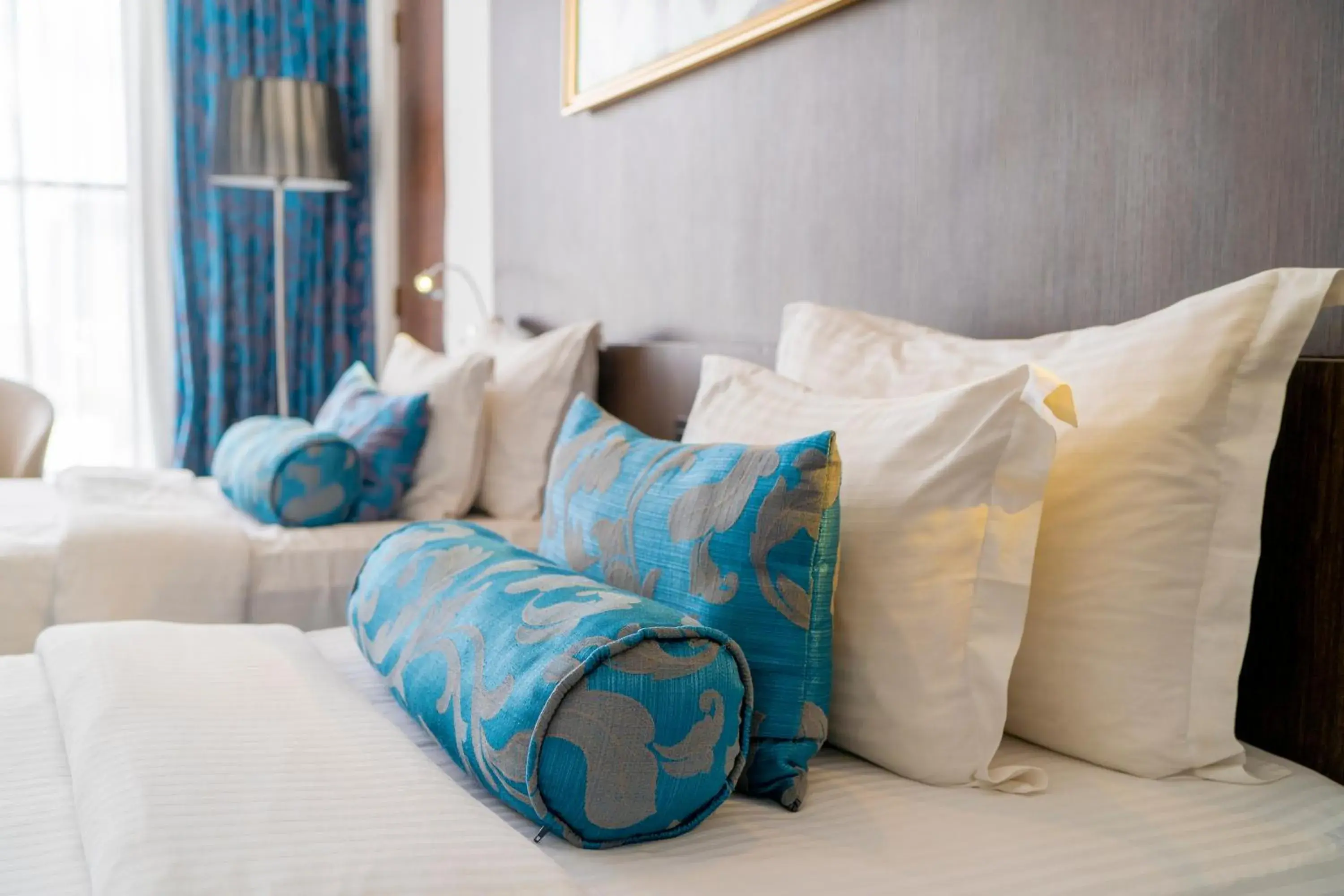 Lounge or bar, Bed in Best Western Elyon Colombo Lounge or bar, Bed in Best Western Elyon Colombo