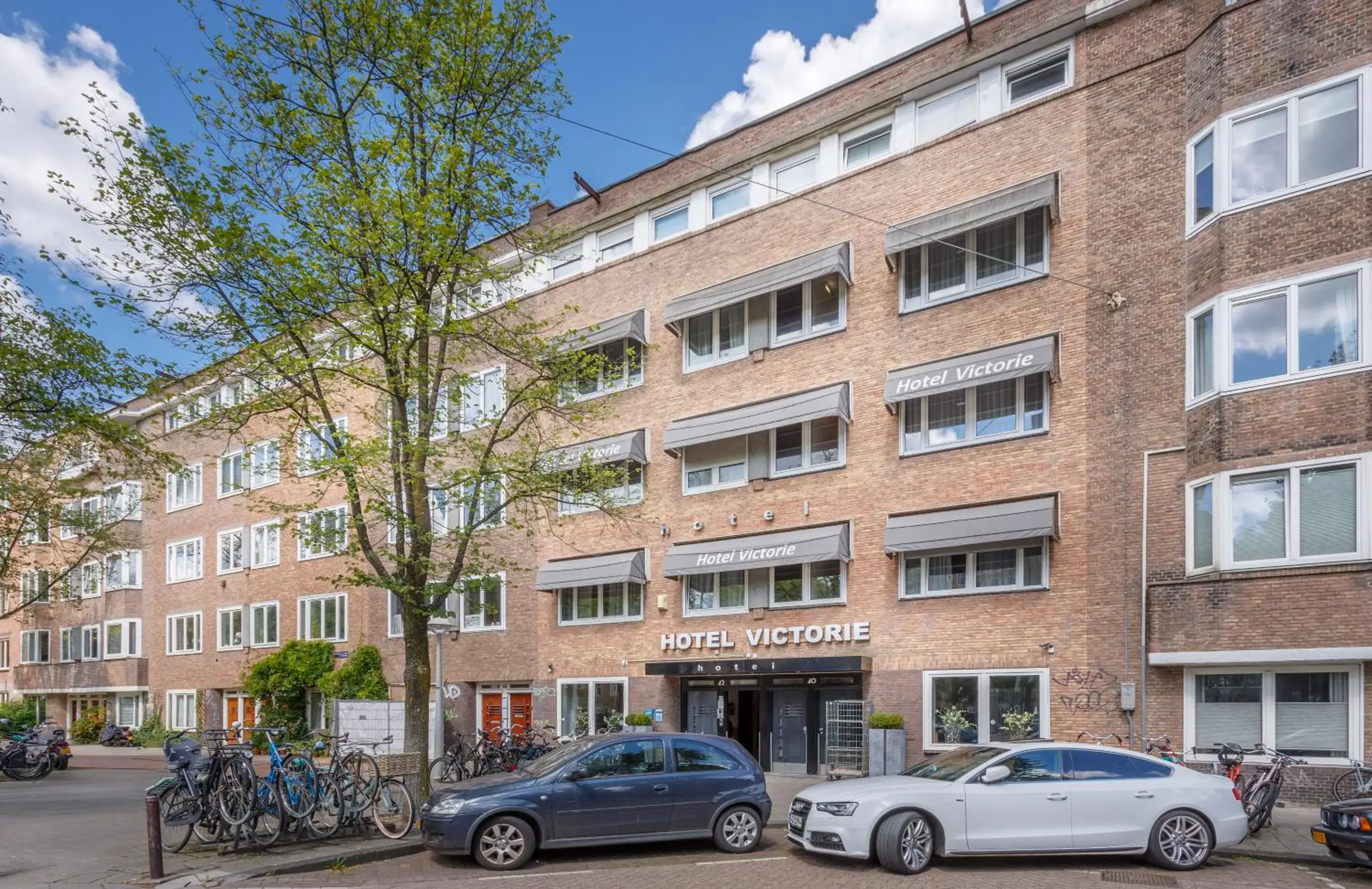 Property building in Hotel Victorie Property building in Hotel Victorie