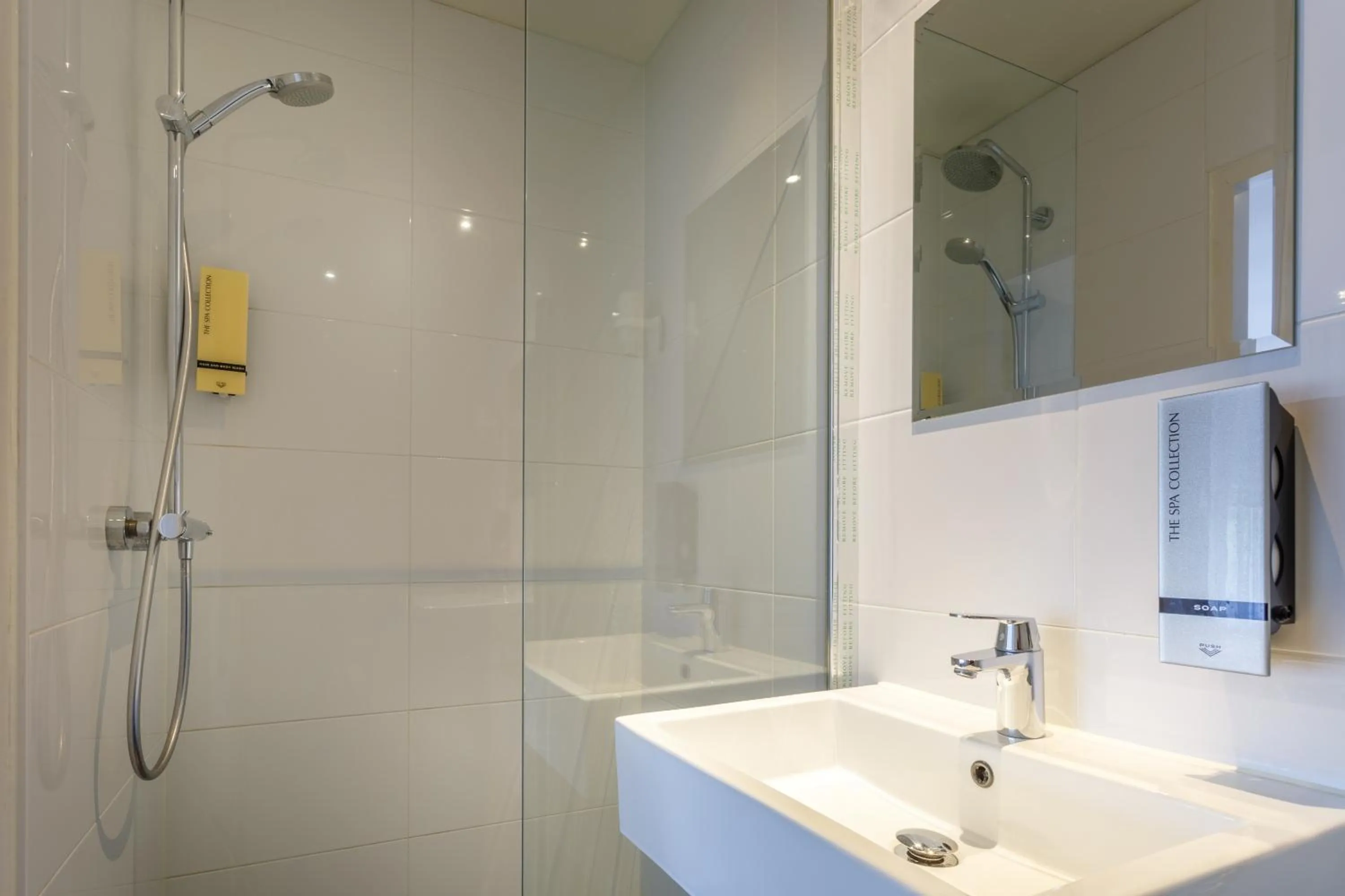 Bathroom in Hotel Victorie