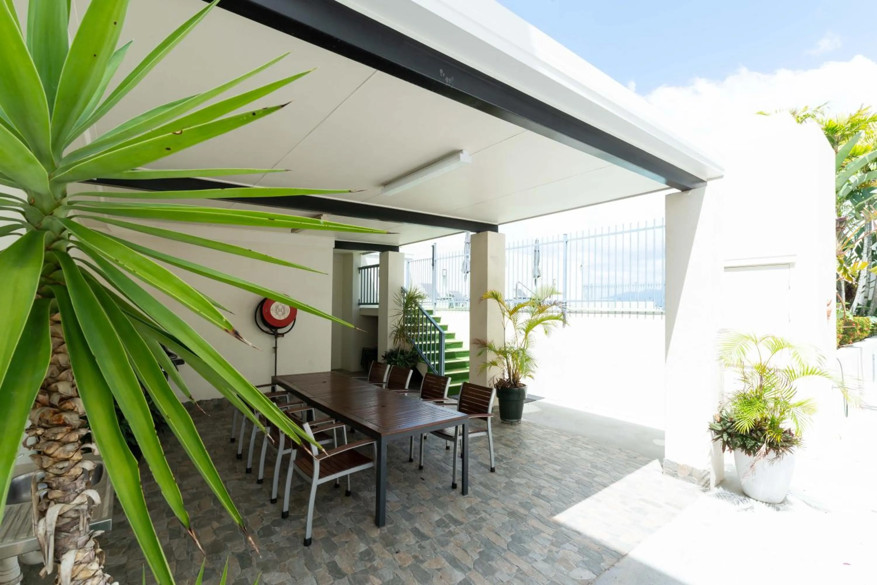 BBQ facilities in Cairns City Apartments