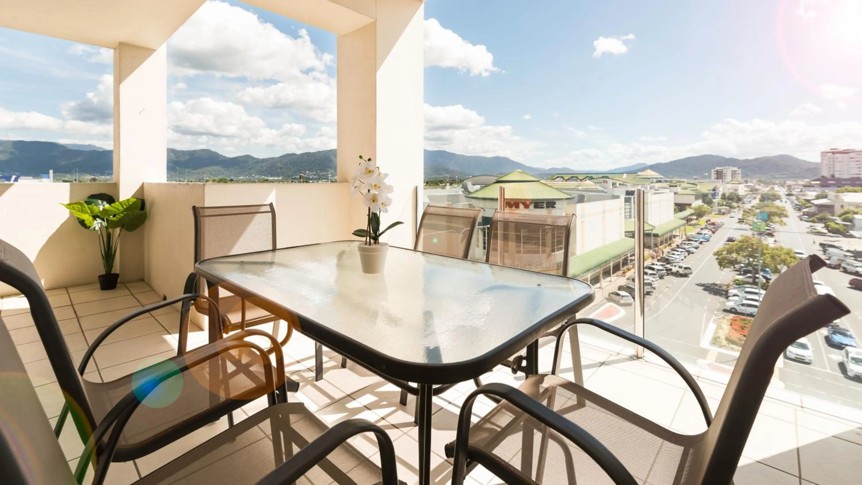 Balcony/Terrace in Cairns City Apartments