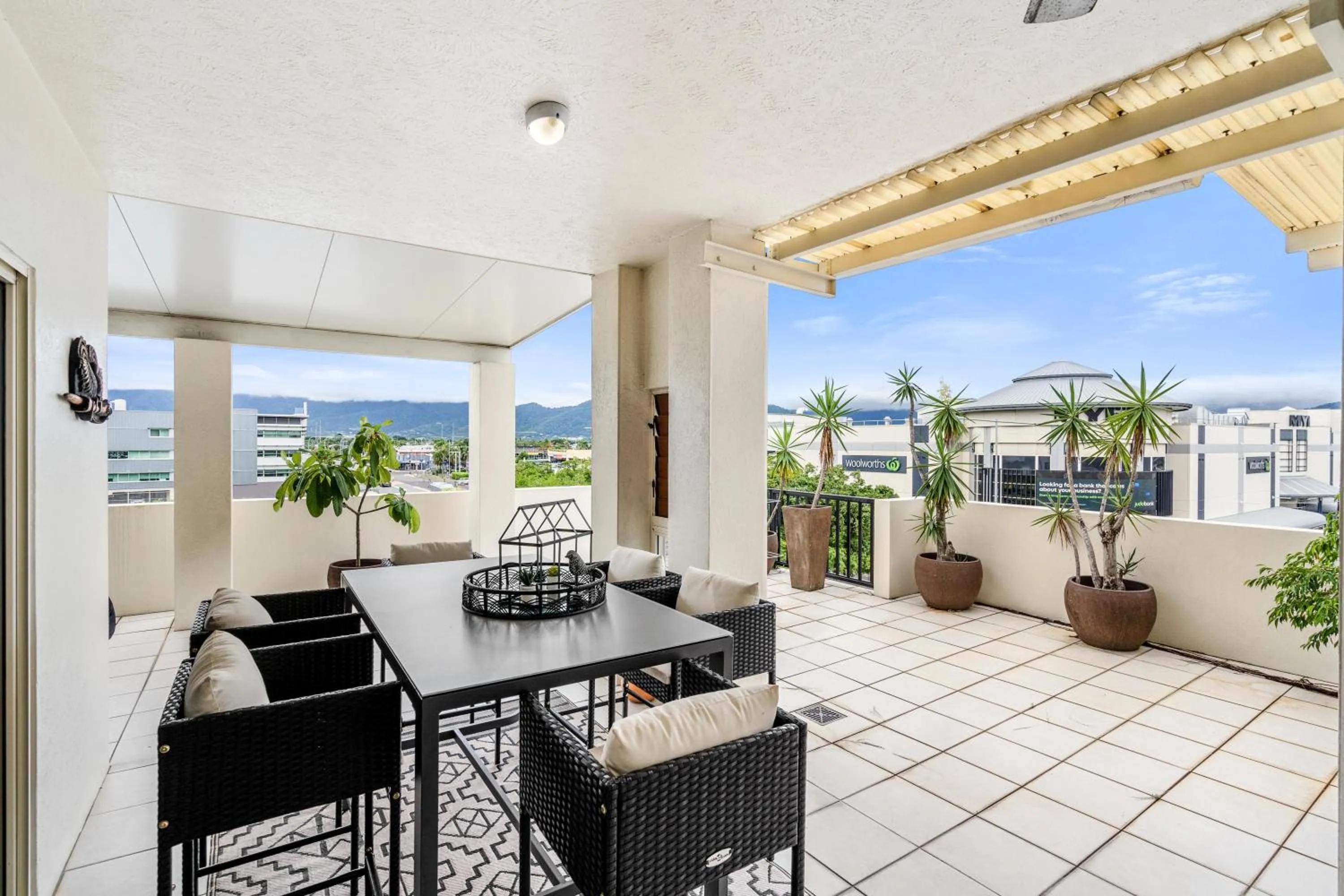 Balcony/Terrace in Cairns City Apartments