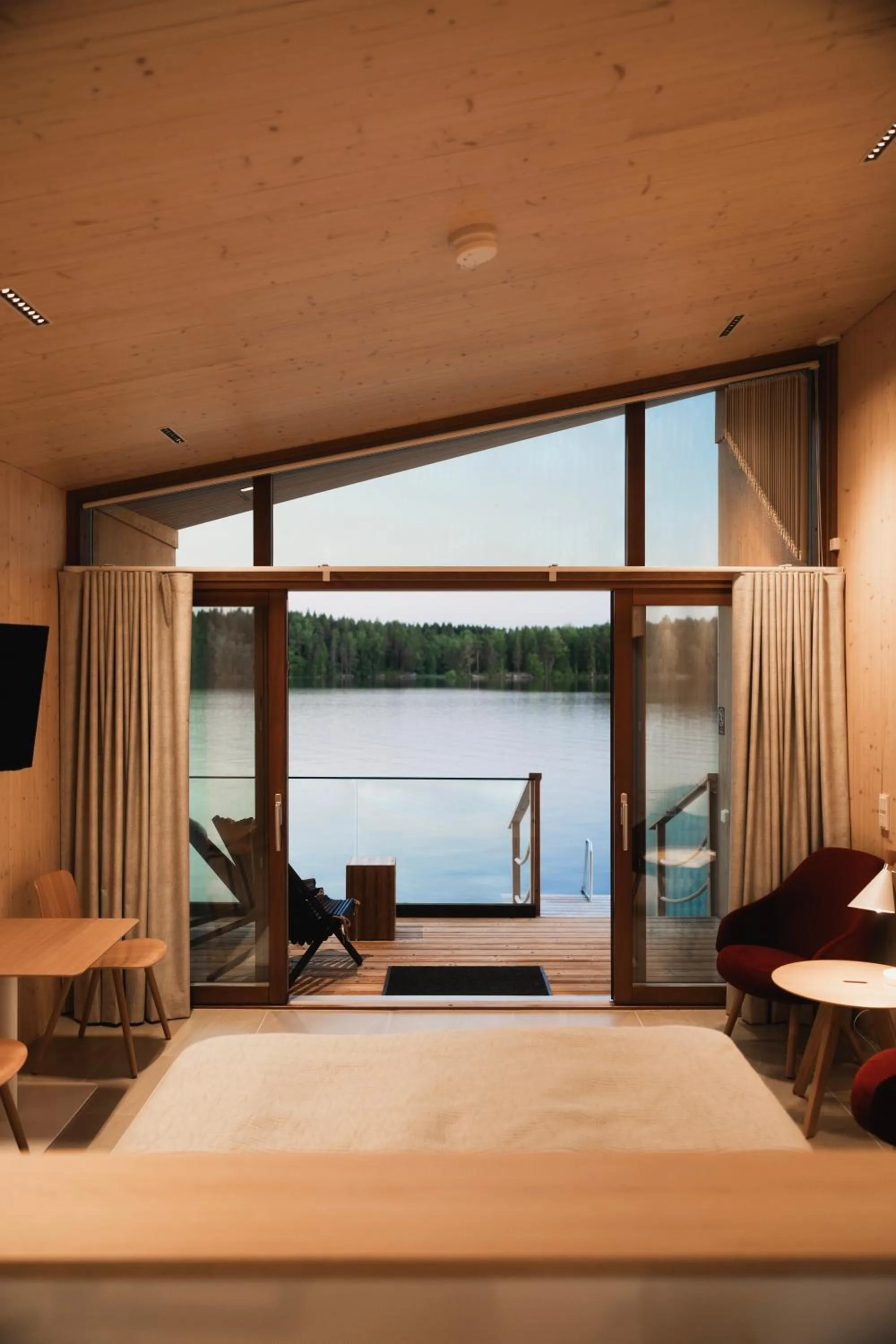 Bed in Bella Lake Resort