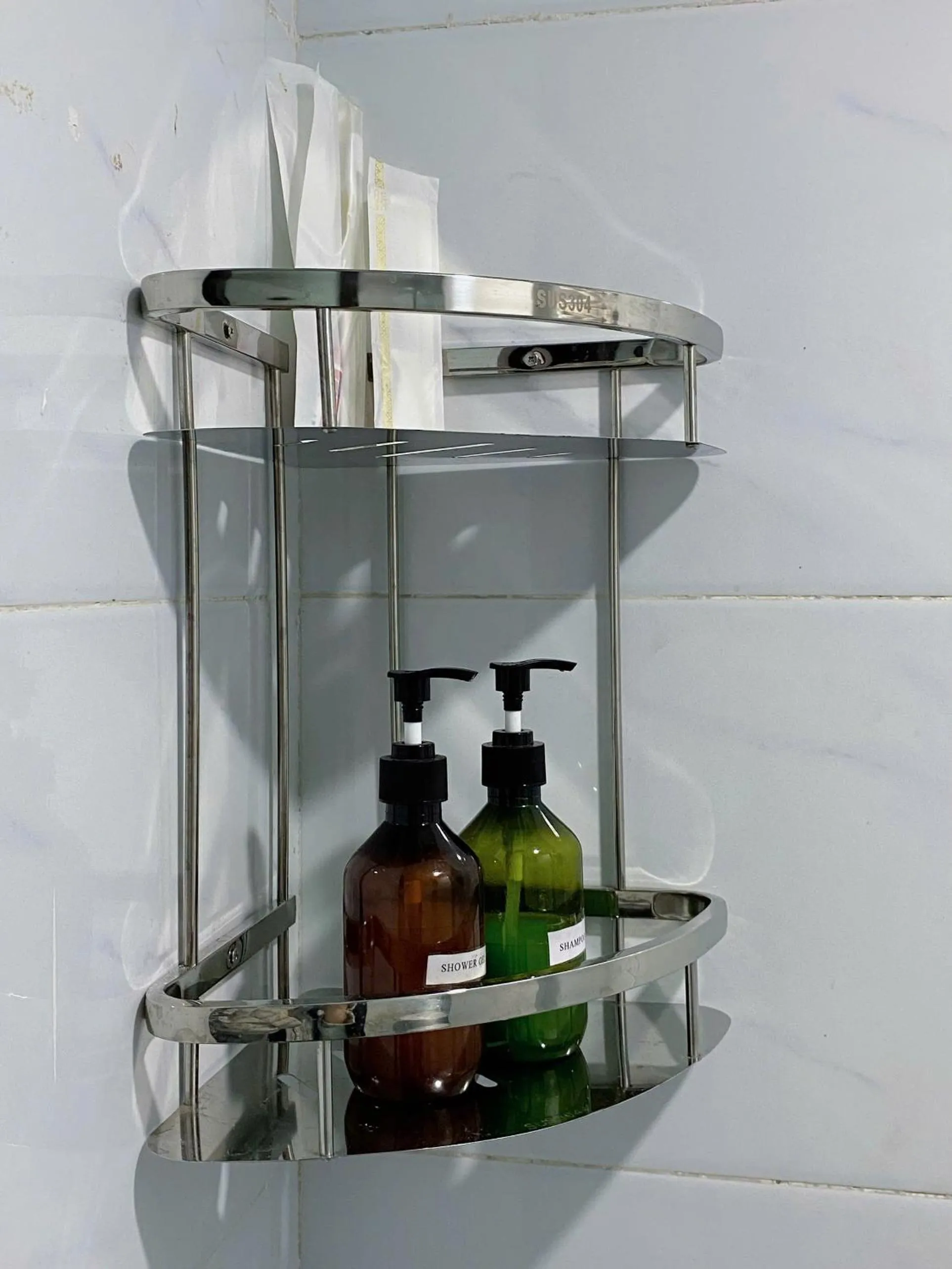 Bathroom in La Renta Premier Hotel & Spa Hanoi