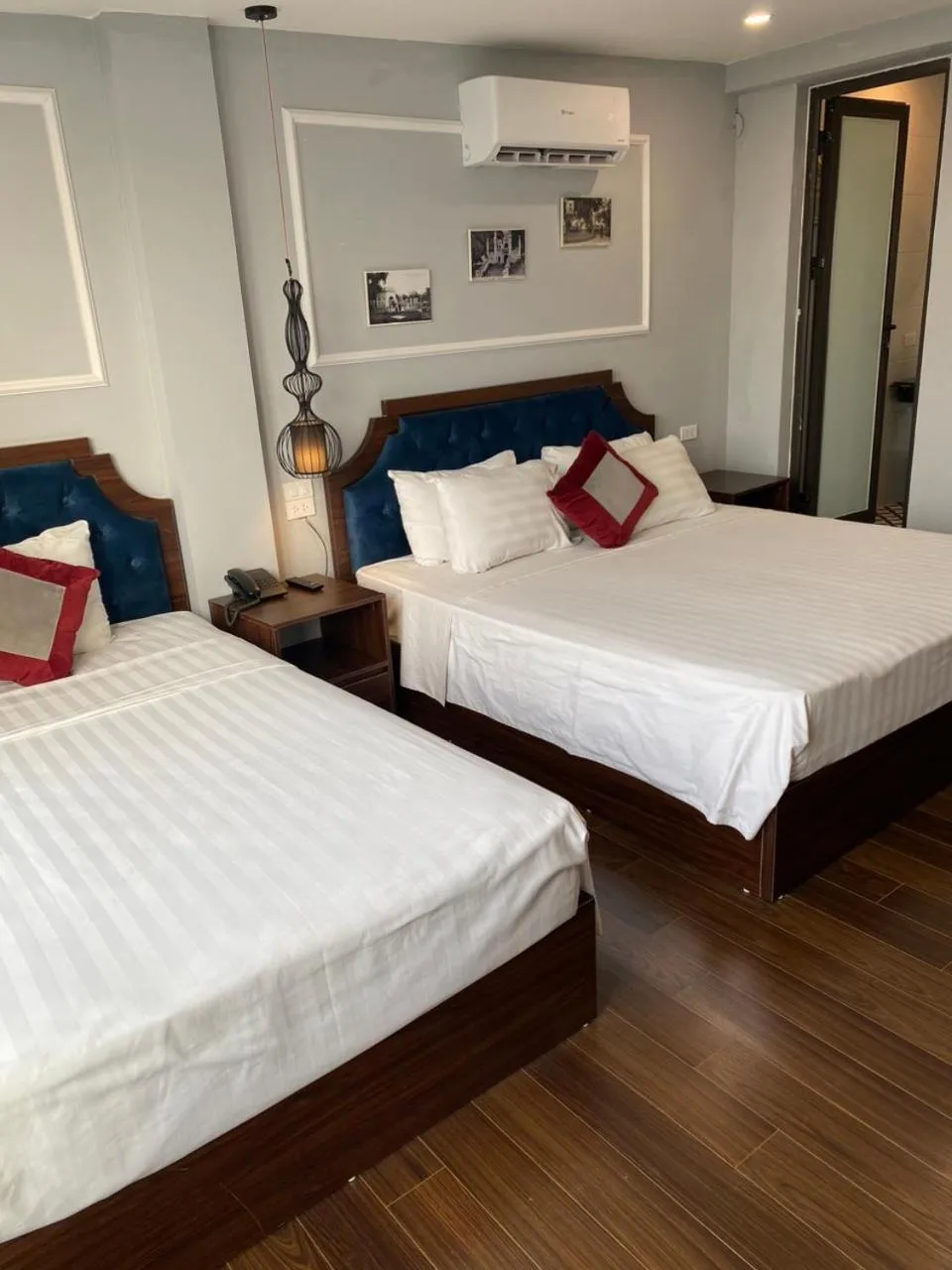 Photo of the whole room, Bed in La Renta Premier Hotel & Spa Hanoi